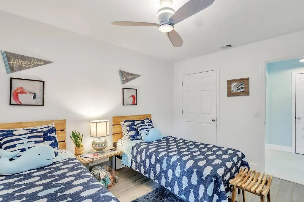 Сasa de vacaciones Charming 3br 2 Bath With Hot Tub! *