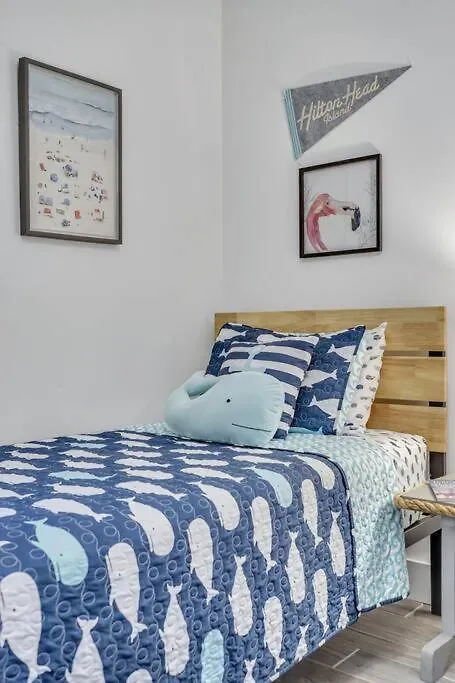 Сasa de vacaciones Charming 3br 2 Bath With Hot Tub! *