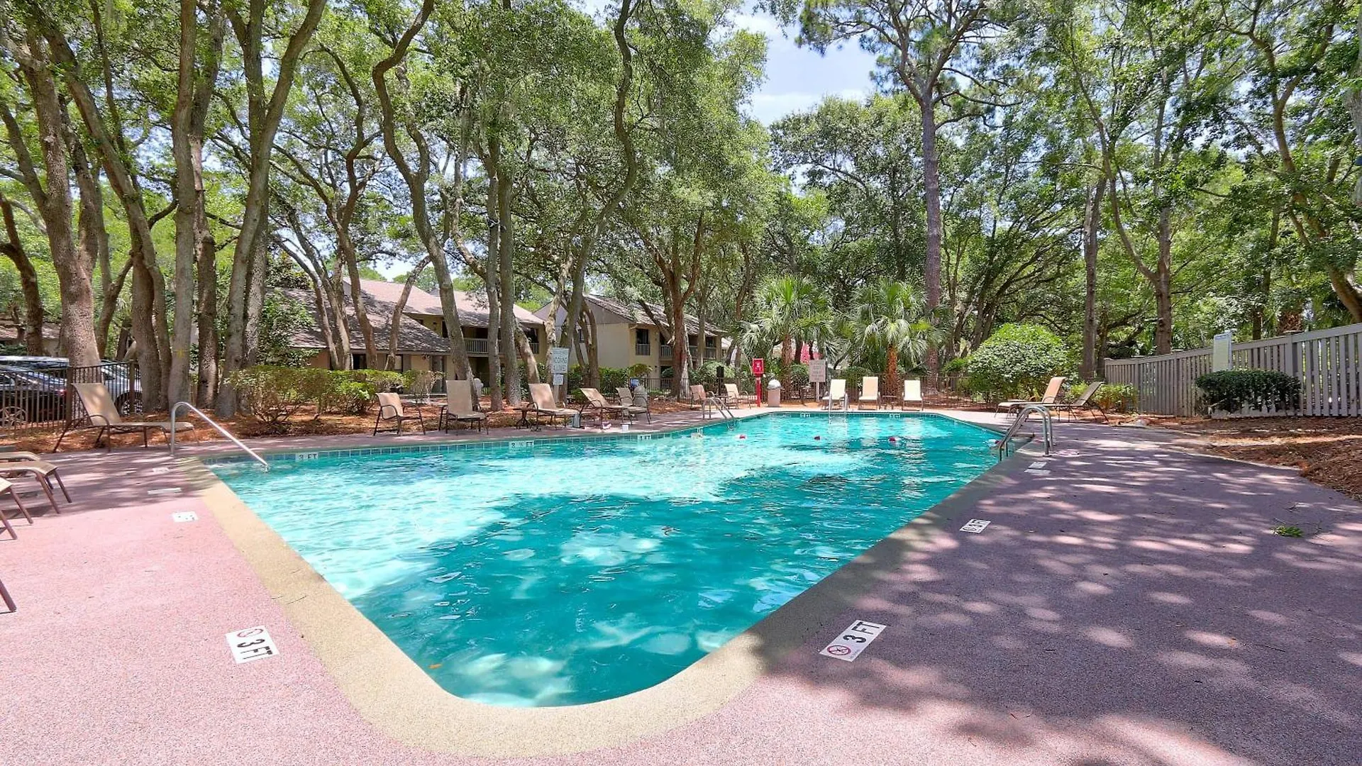 Holiday home Walk To Pet Friendly Bbq Grill Hilton Head Island