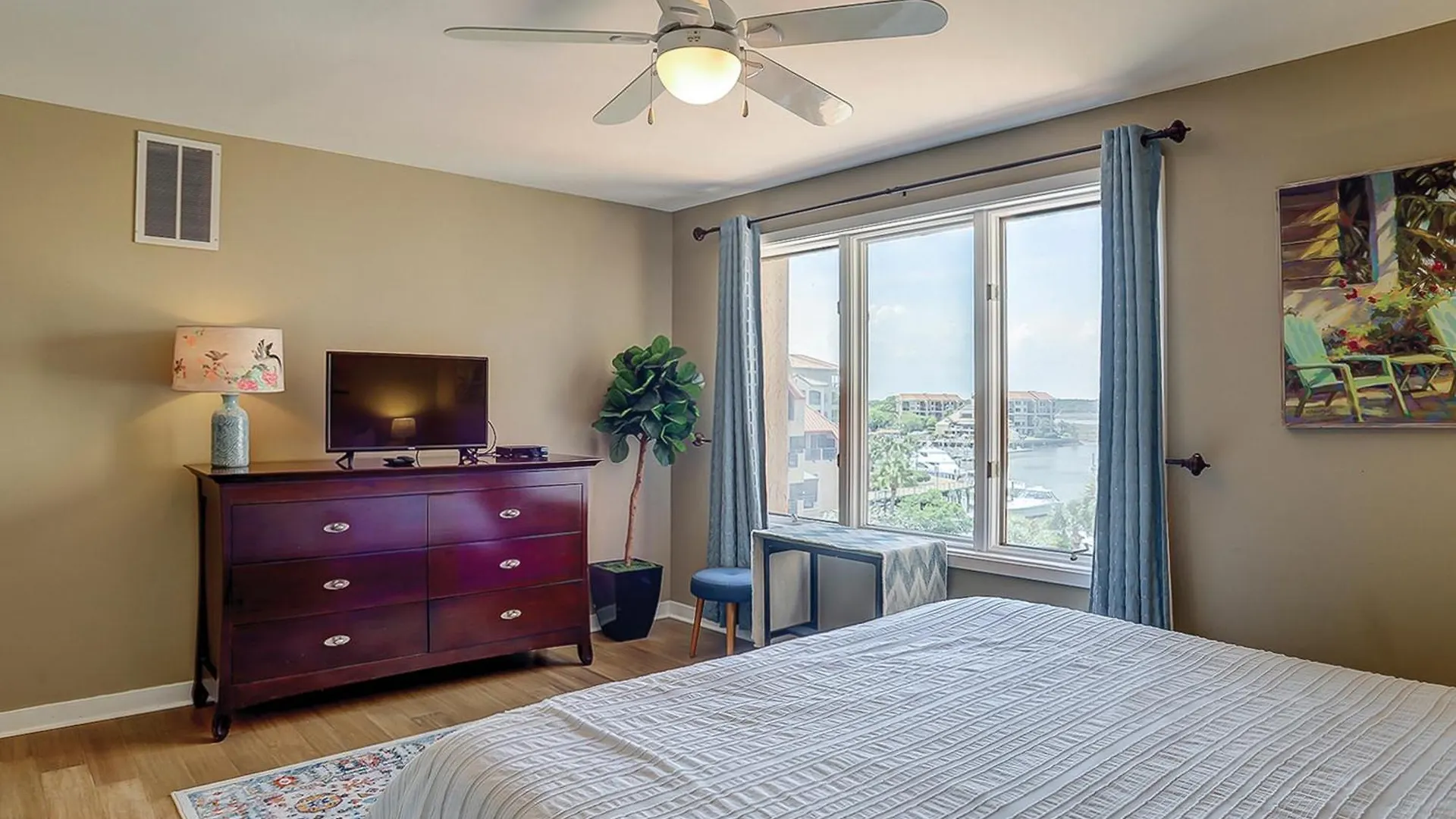 Villa Harbourside 7150