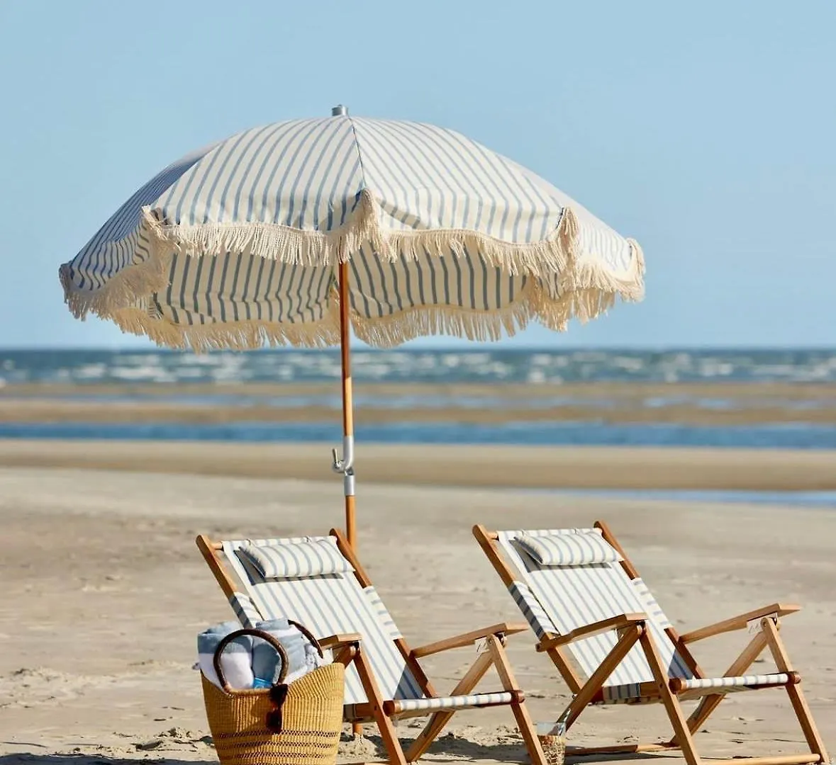 Ocean View- King - Romantic Couples Oasis - Private Access To Beach! Hilton Head Island