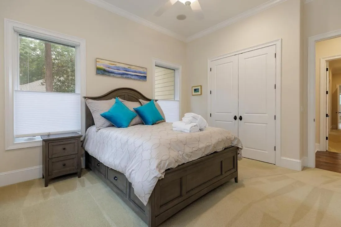 27 Kingston Rd. Hilton Head Island
