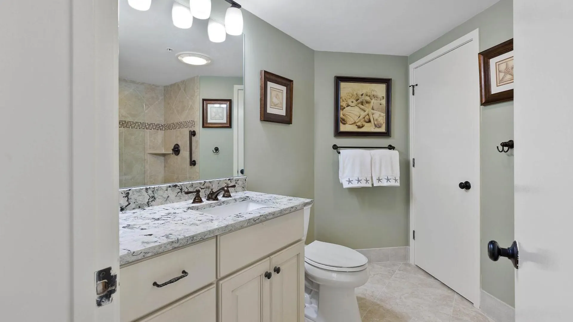 401 Barrington Arms Villa