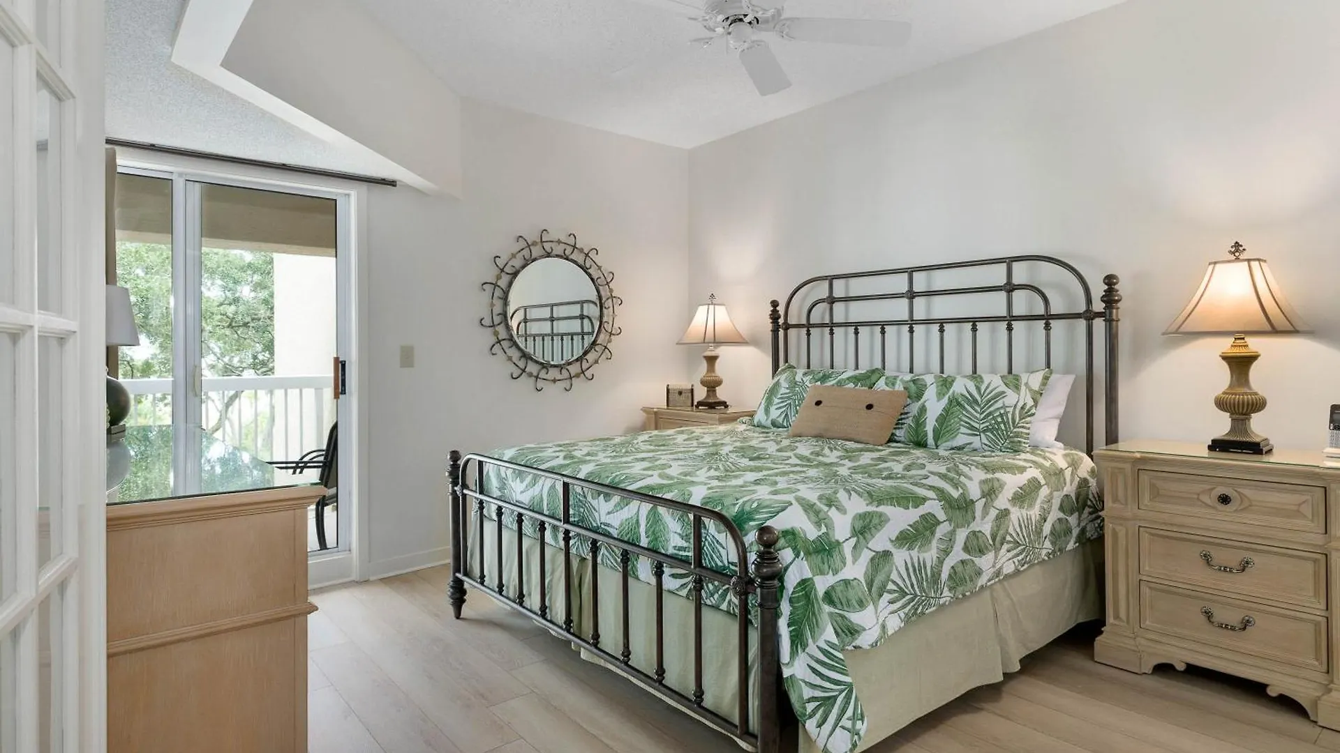 401 Barrington Arms Villa