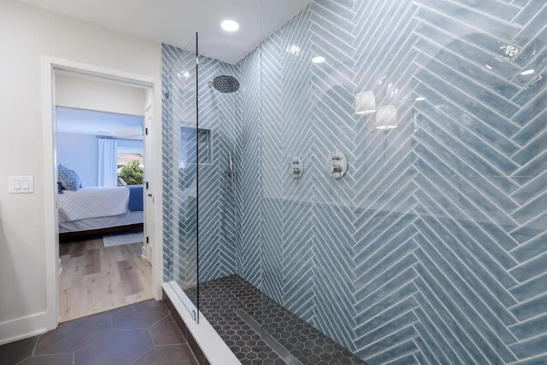 Villa 550 Queen's Grant