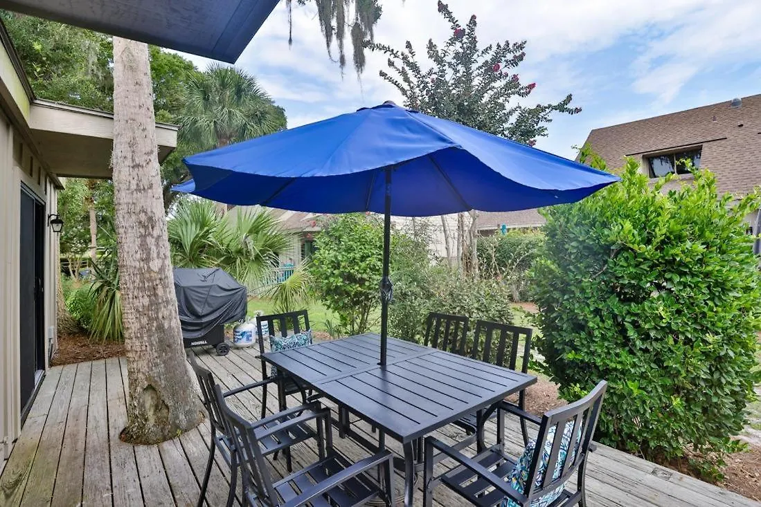 550 Queen's Grant Villa