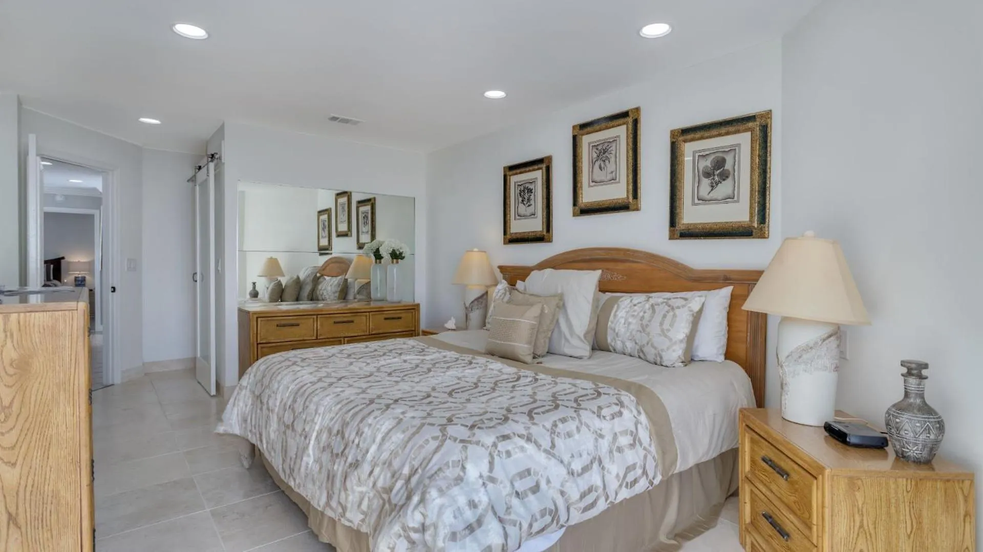 Villa Ocean Views, Private Deck, Oasis *