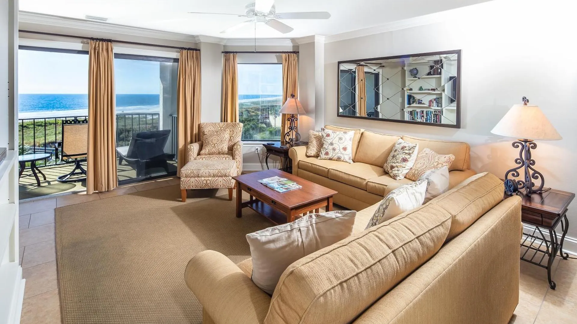Ocean Views, Bikes, Private Balcony * Hilton Head Island