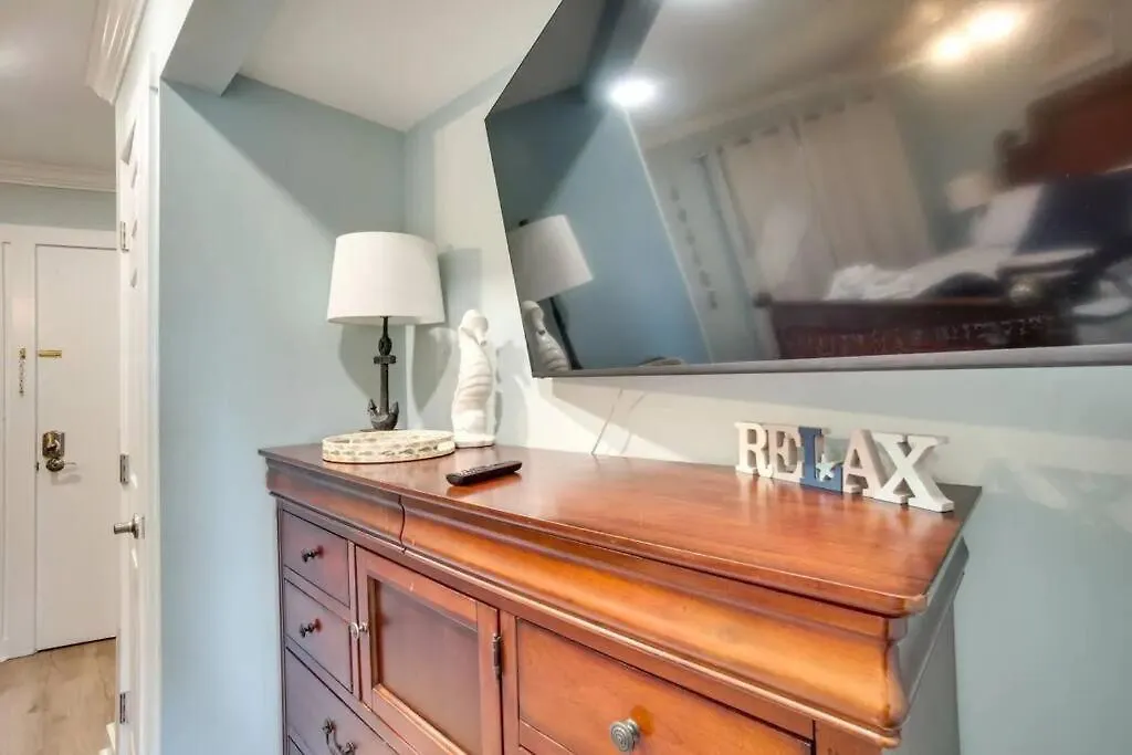Coastal Haven: Stylish Oceanfront Getaway C341 아파트