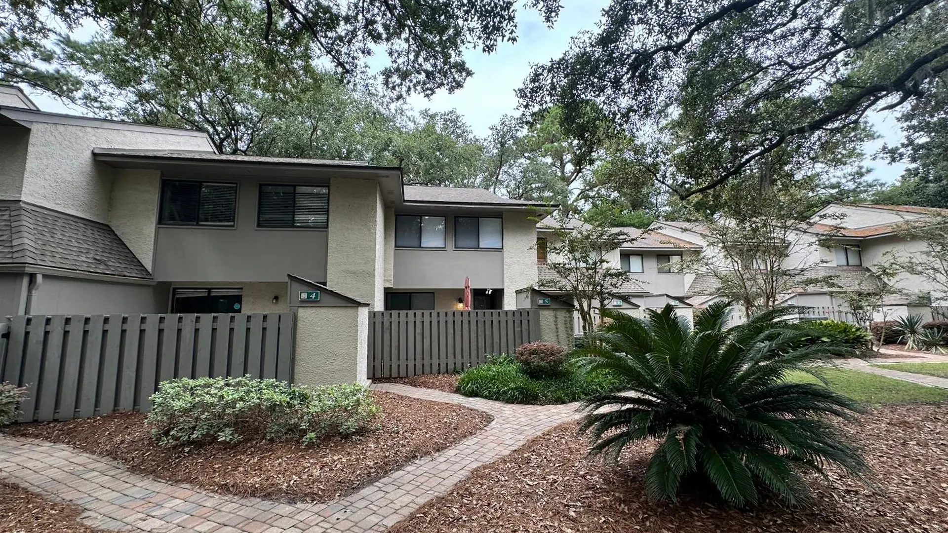 Holiday home 5 Stones Throw *