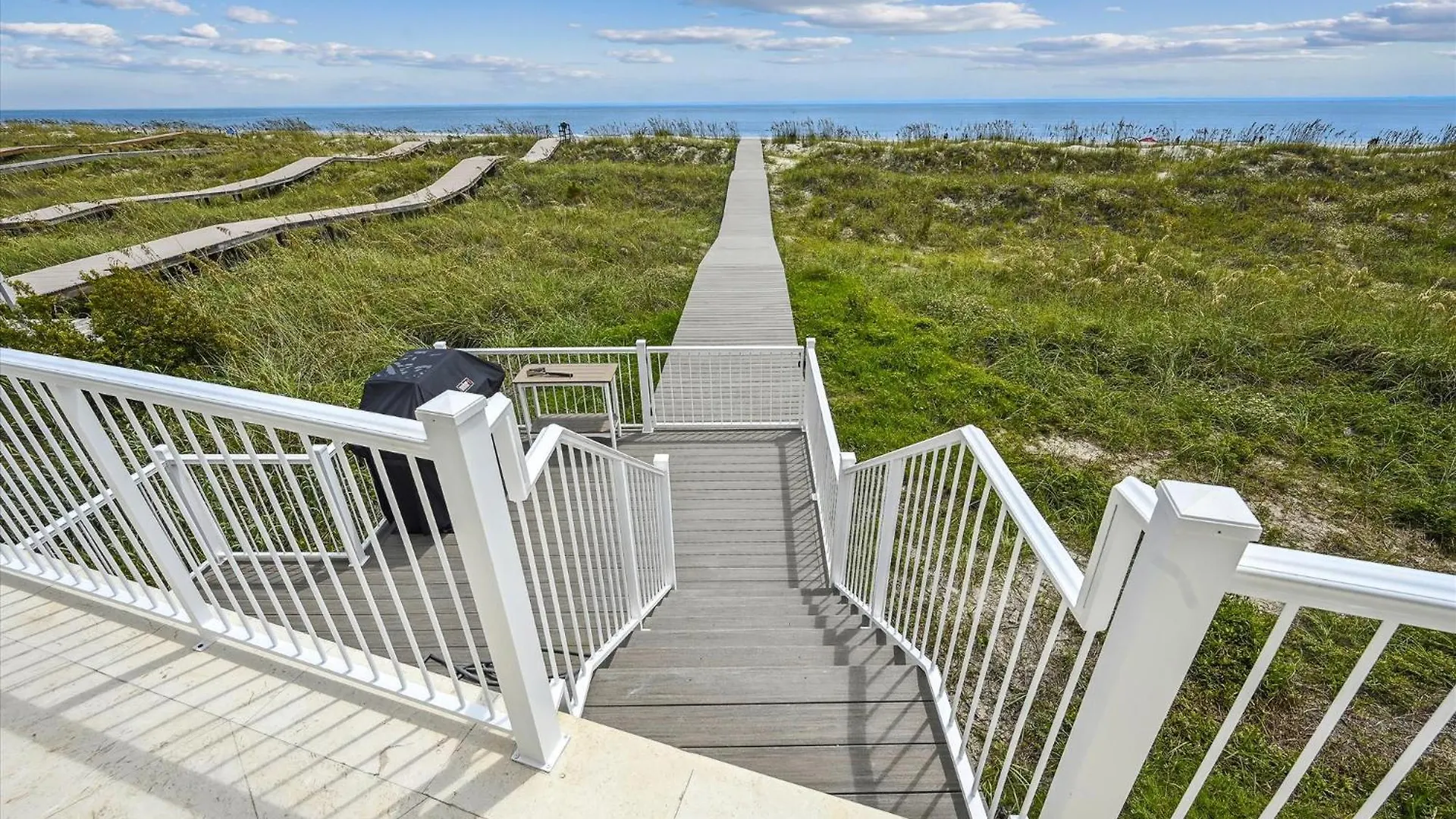8 Terra Bella Trace- Oceanfront, 6 Primary Rooms, Pool, Roof Top, Free Activities Included Hilton Head Island