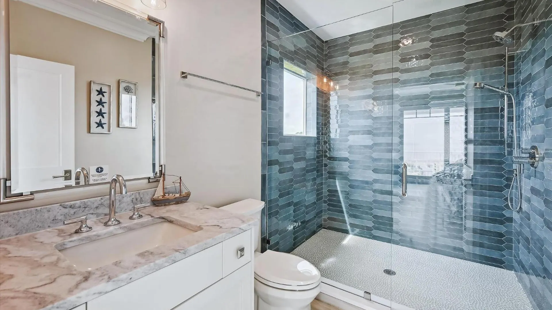 8 Terra Bella Trace- Oceanfront, 6 Primary Rooms, Pool, Roof Top, Free Activities Included Holiday home Hilton Head Island
