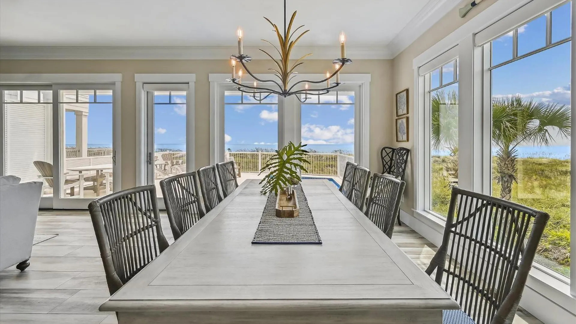 Holiday home 8 Terra Bella Trace- Oceanfront, 6 Primary Rooms, Pool, Roof Top, Free Activities Included Hilton Head Island