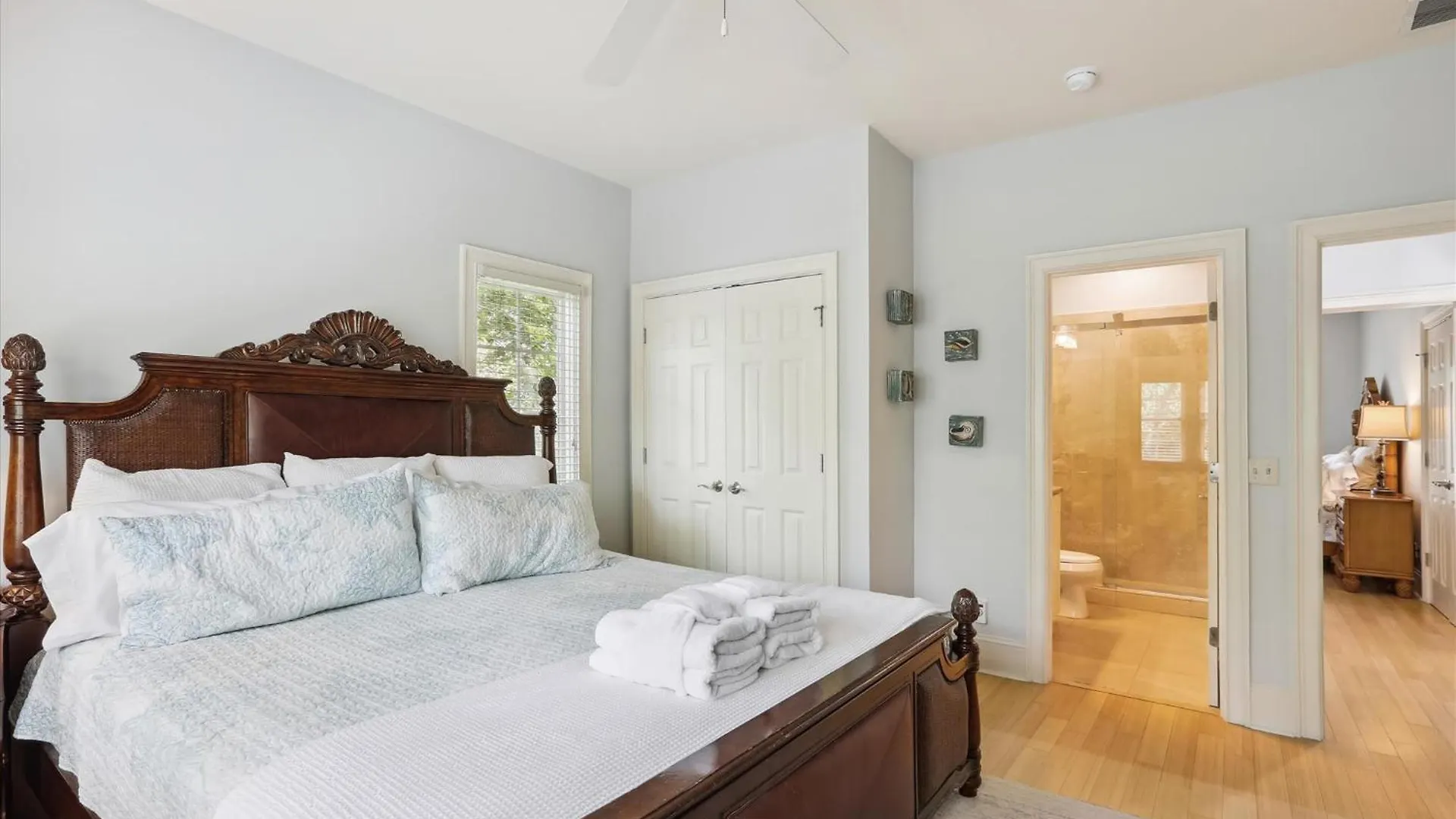 4 Surfwatch Way- Pet Friendly, Pool & Spa, Short Walk To Beach! Free Activities Included Casa de Férias Hilton Head Island