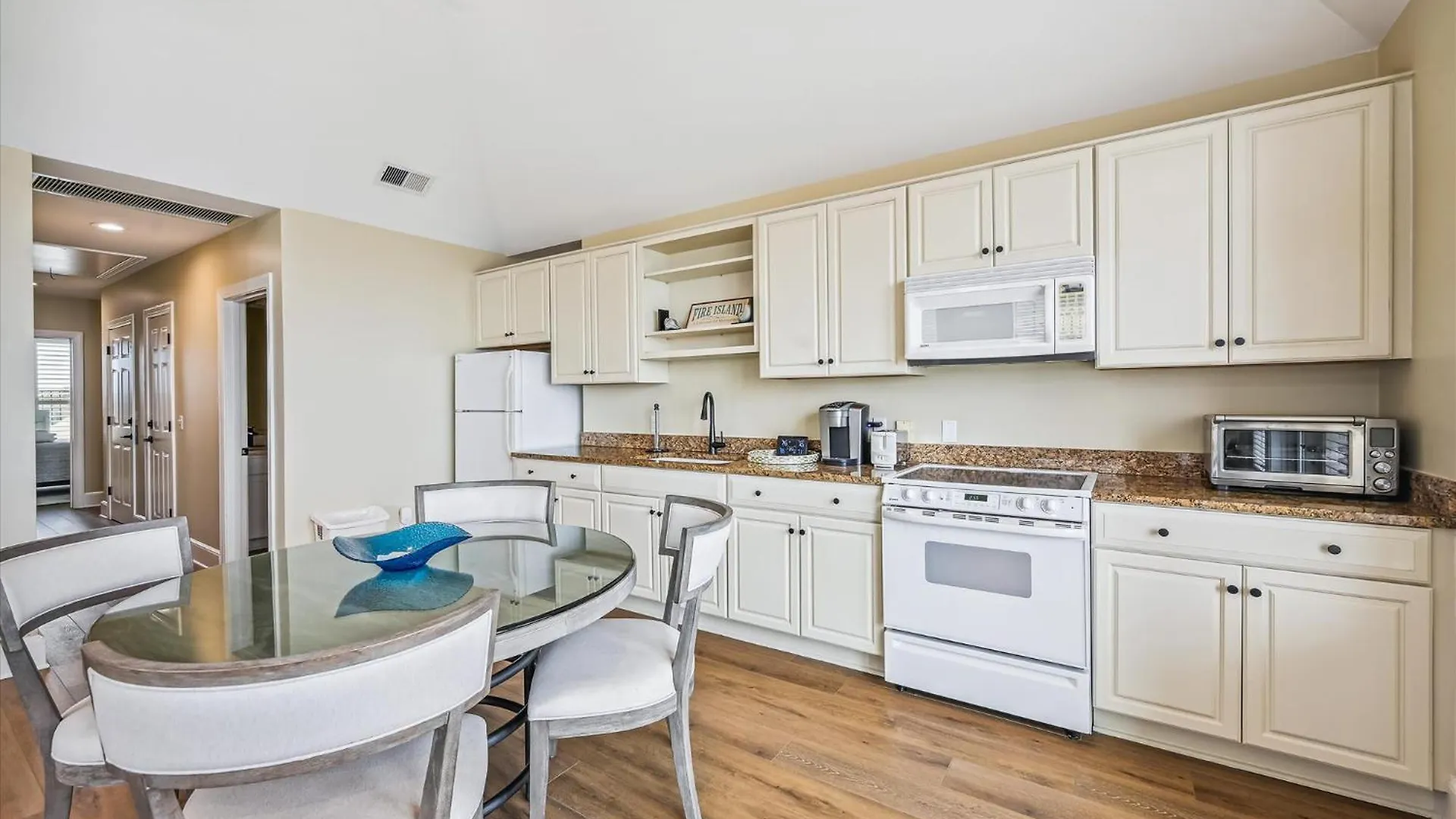 Holiday home 4 Collier Rd- Oceanfront, Private Pool, Elevator, Free Activities Included Hilton Head Island