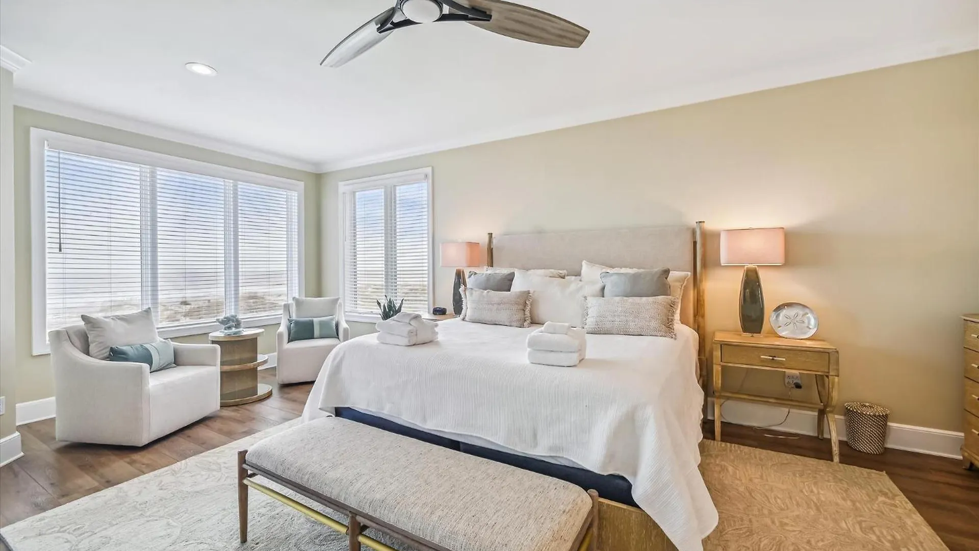 Holiday home 4 Collier Rd- Oceanfront, Private Pool, Elevator, Free Activities Included