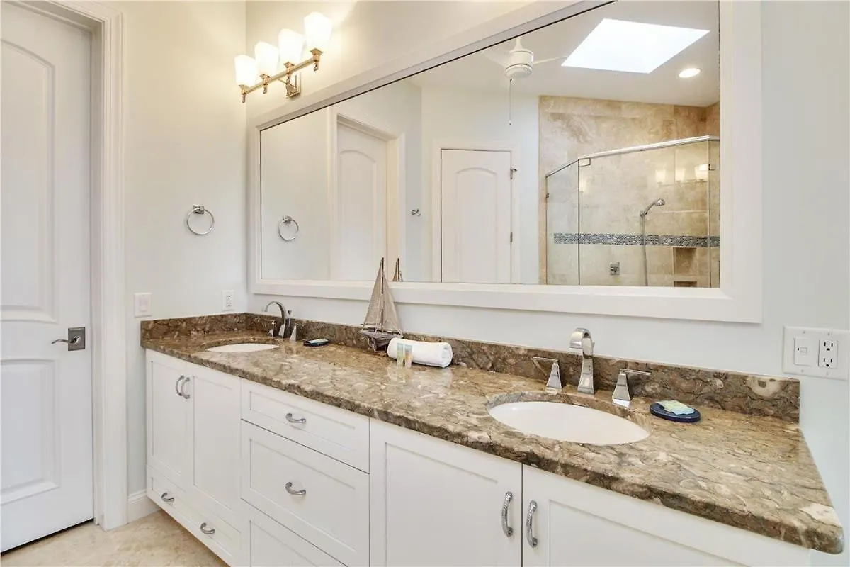31 Singleton Beach- Oceanfront Luxury Home, Spectacular Views & Private Pool, Free Activities Included