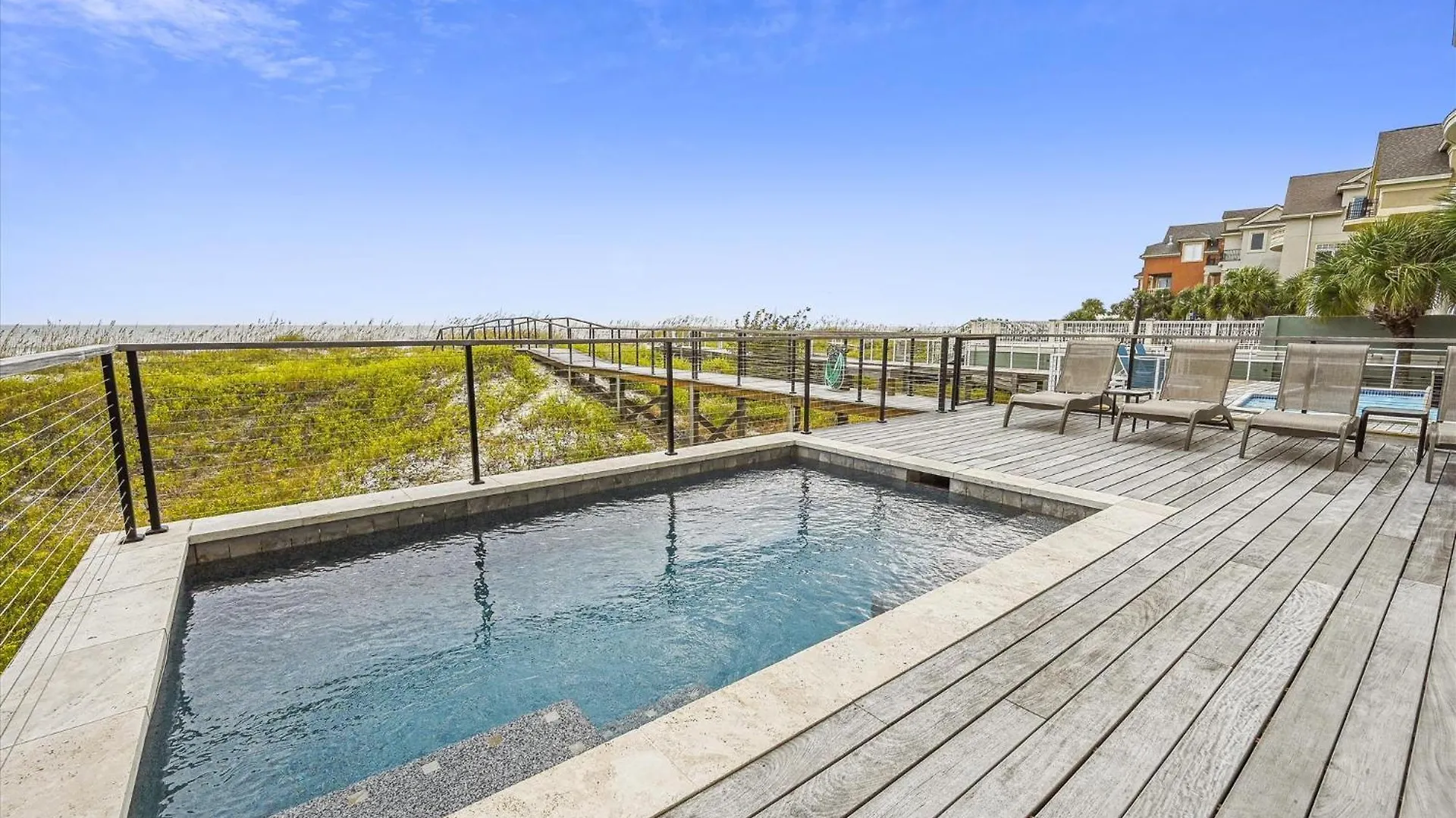 4 Collier Rd- Oceanfront, Private Pool, Elevator, Free Activities Included Holiday home *