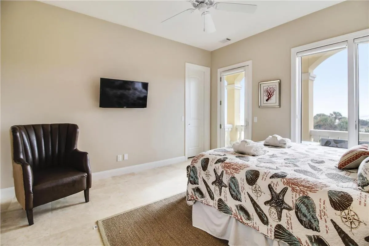 Holiday home 31 Singleton Beach- Oceanfront Luxury Home, Spectacular Views & Private Pool, Free Activities Included *