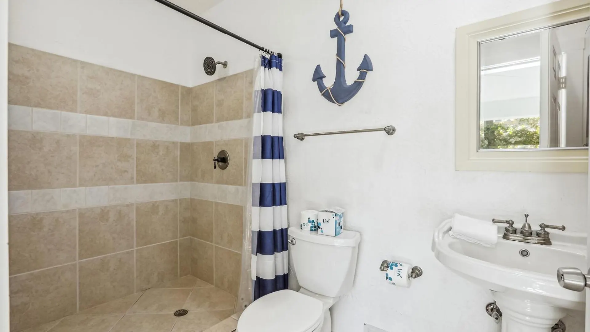27 Corine Lane- Near Ocean With Pool, Seasonal Shuttle! Free Activities Included Casa vacanze