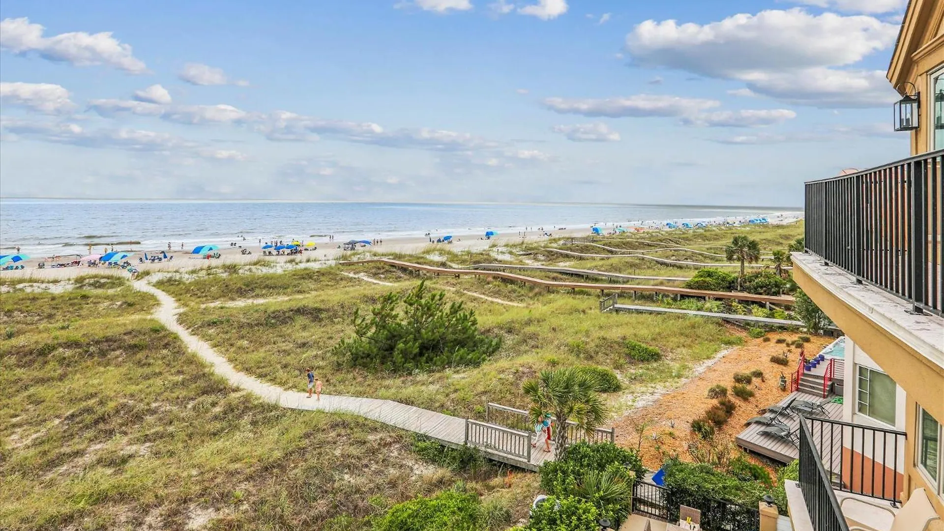 Holiday home 21 Horvaths Peninsula- Oceanfront, Pool, Elevator, Free Activities Included *