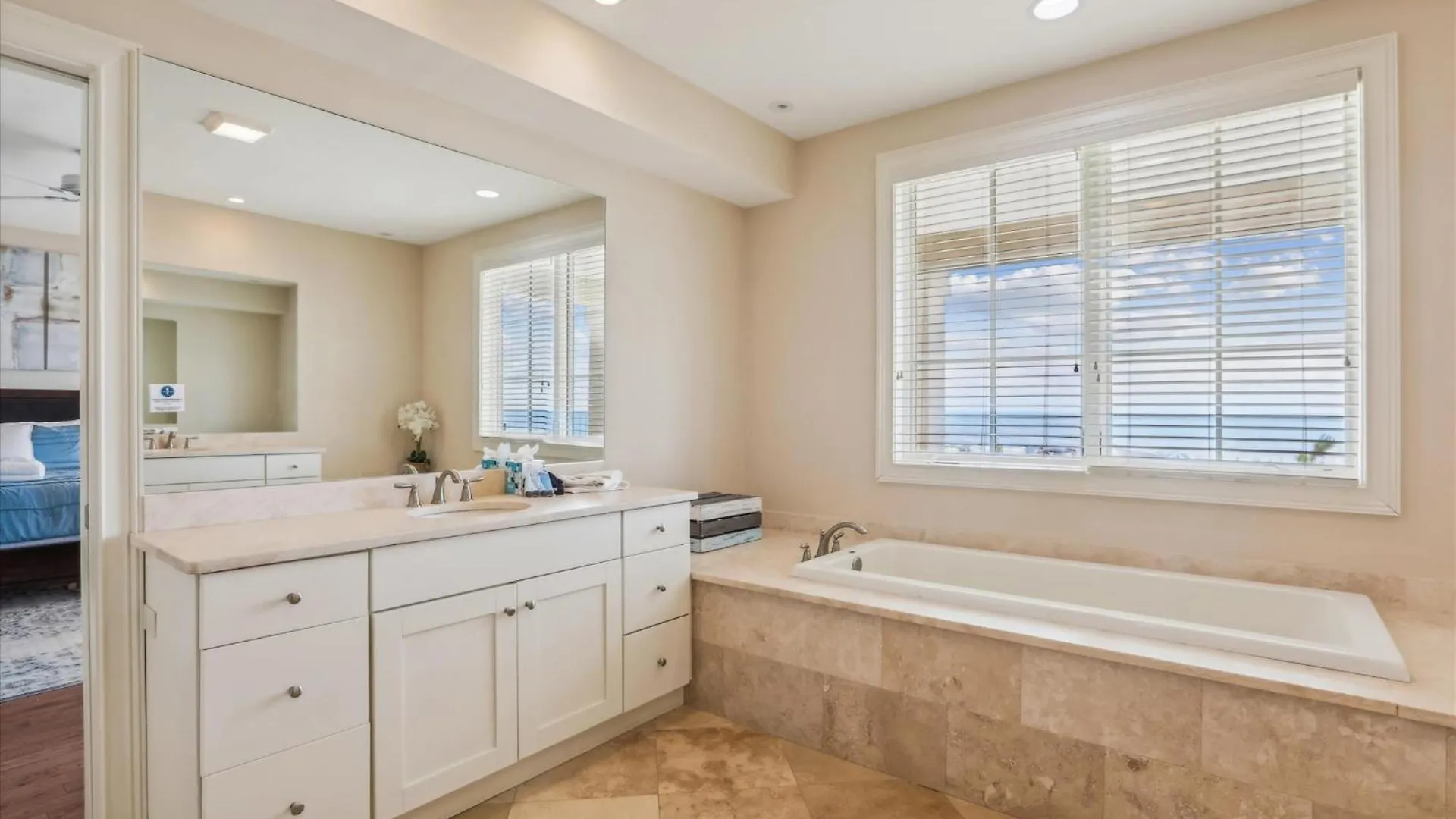 Holiday home 21 Horvaths Peninsula- Oceanfront, Pool, Elevator, Free Activities Included Hilton Head Island