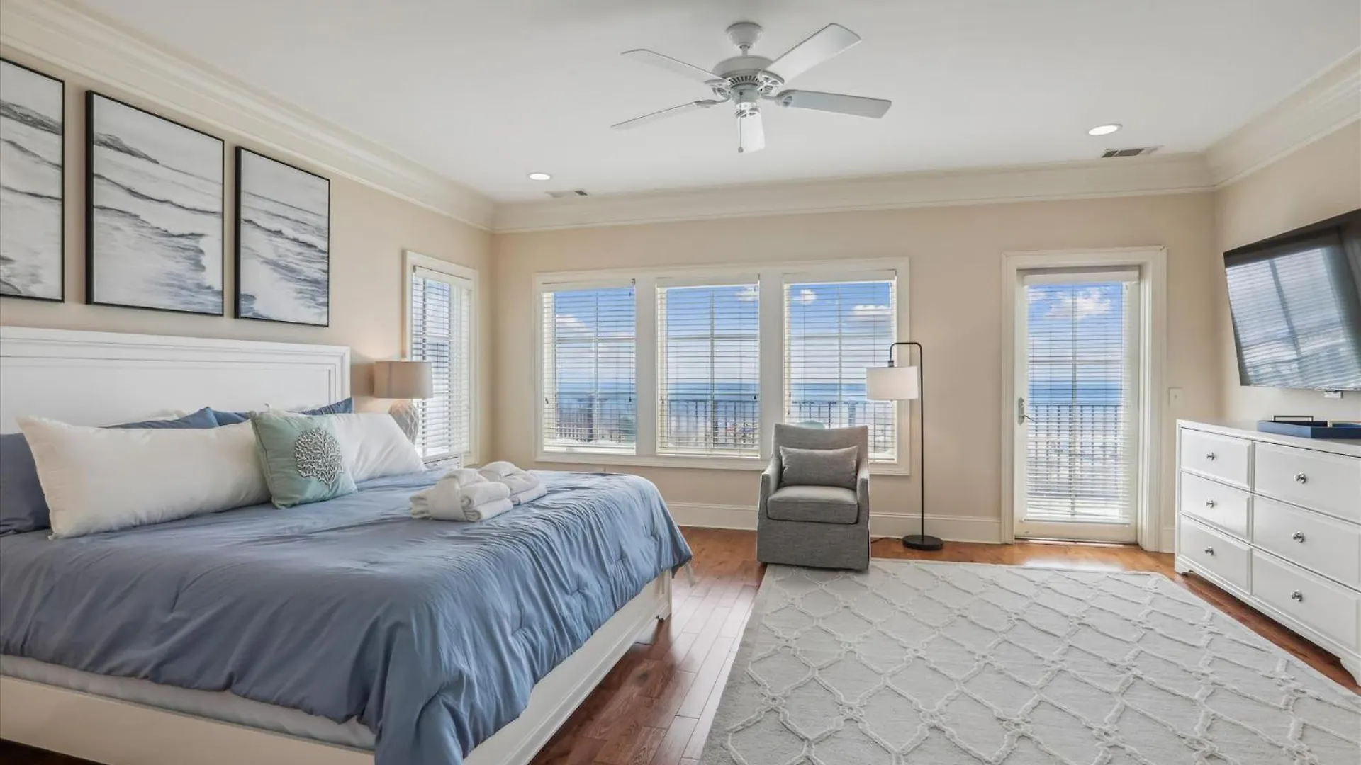 21 Horvaths Peninsula- Oceanfront, Pool, Elevator, Free Activities Included *