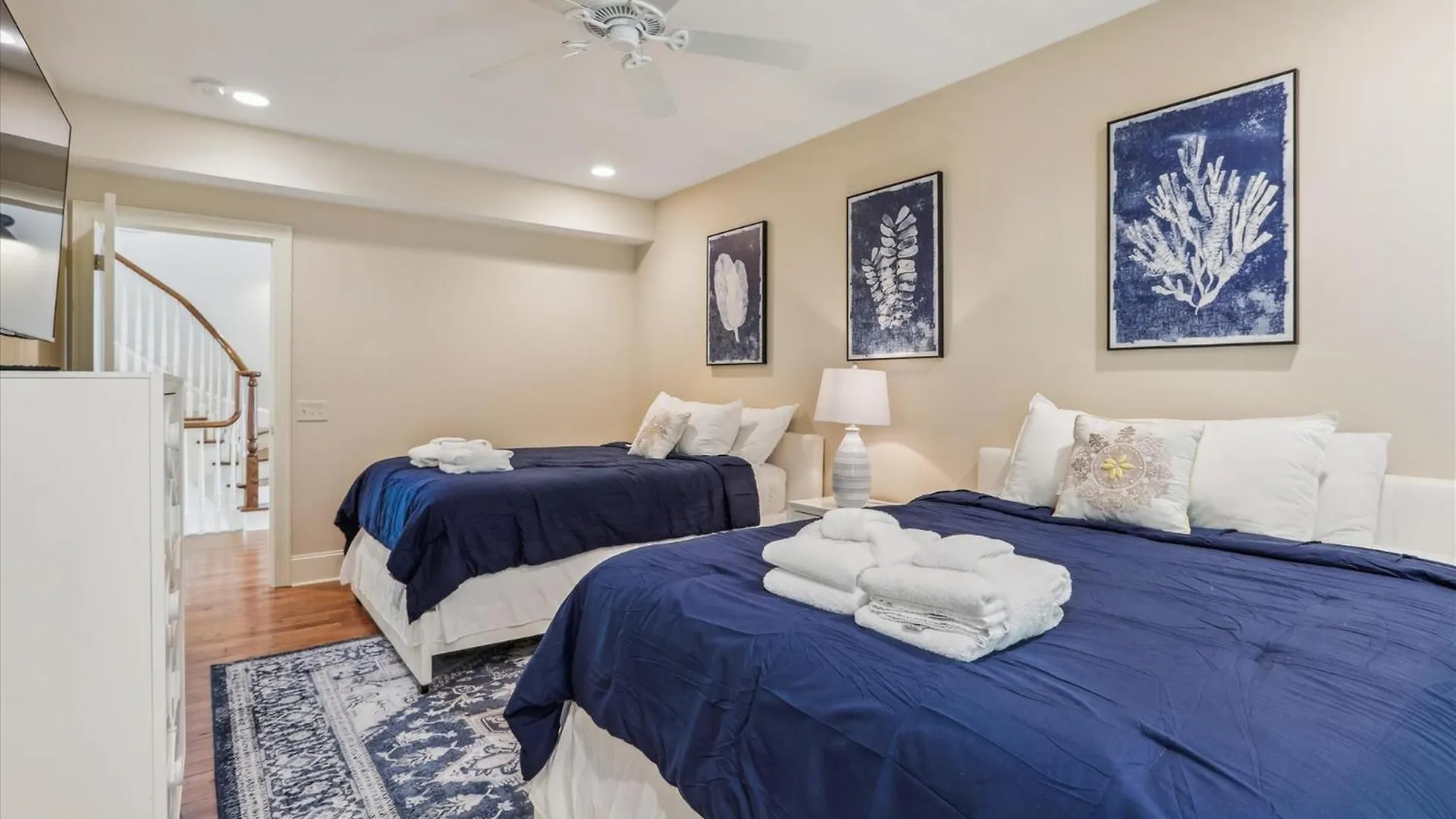 Holiday home 21 Horvaths Peninsula- Oceanfront, Pool, Elevator, Free Activities Included