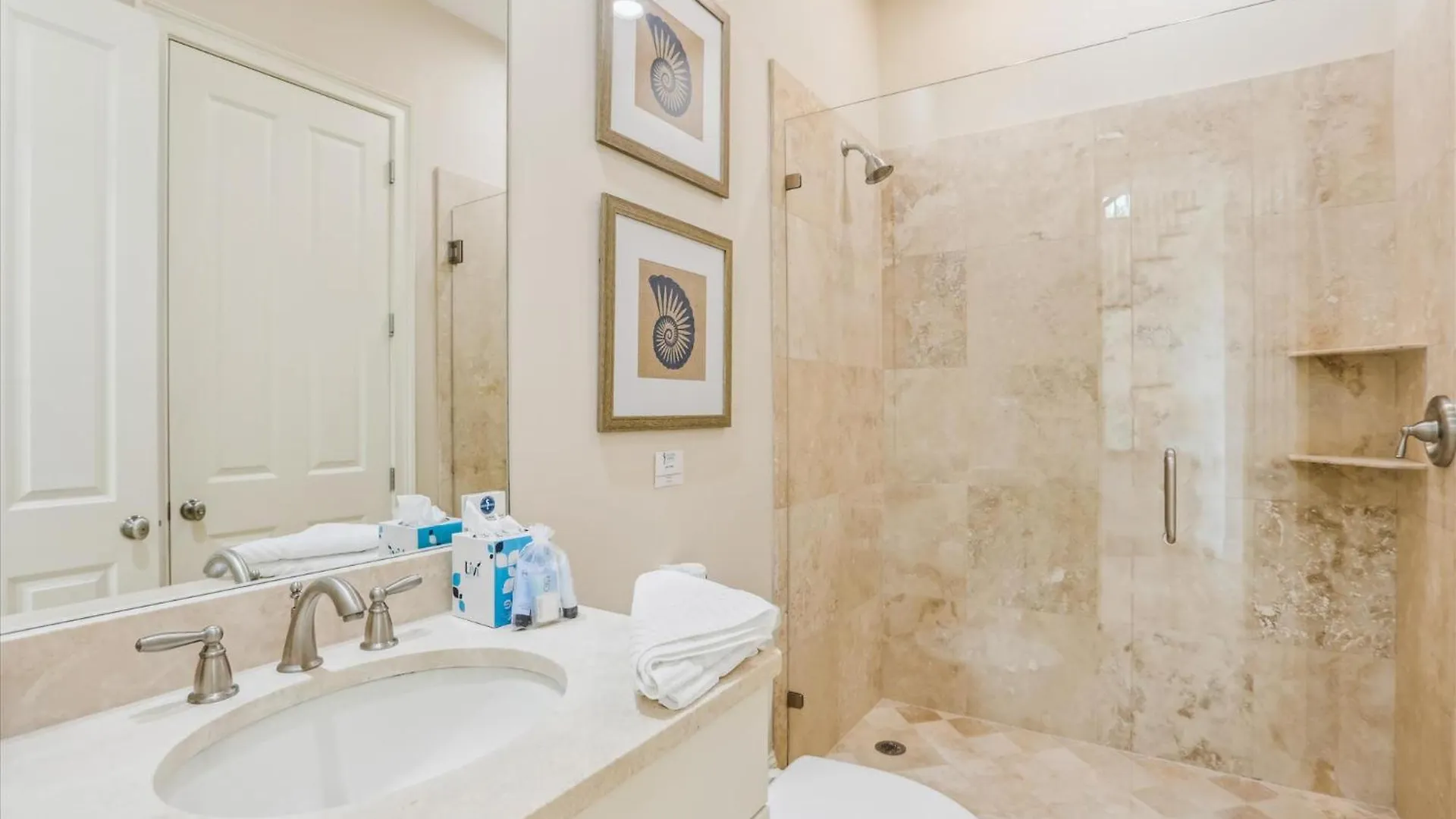 21 Horvaths Peninsula- Oceanfront, Pool, Elevator, Free Activities Included