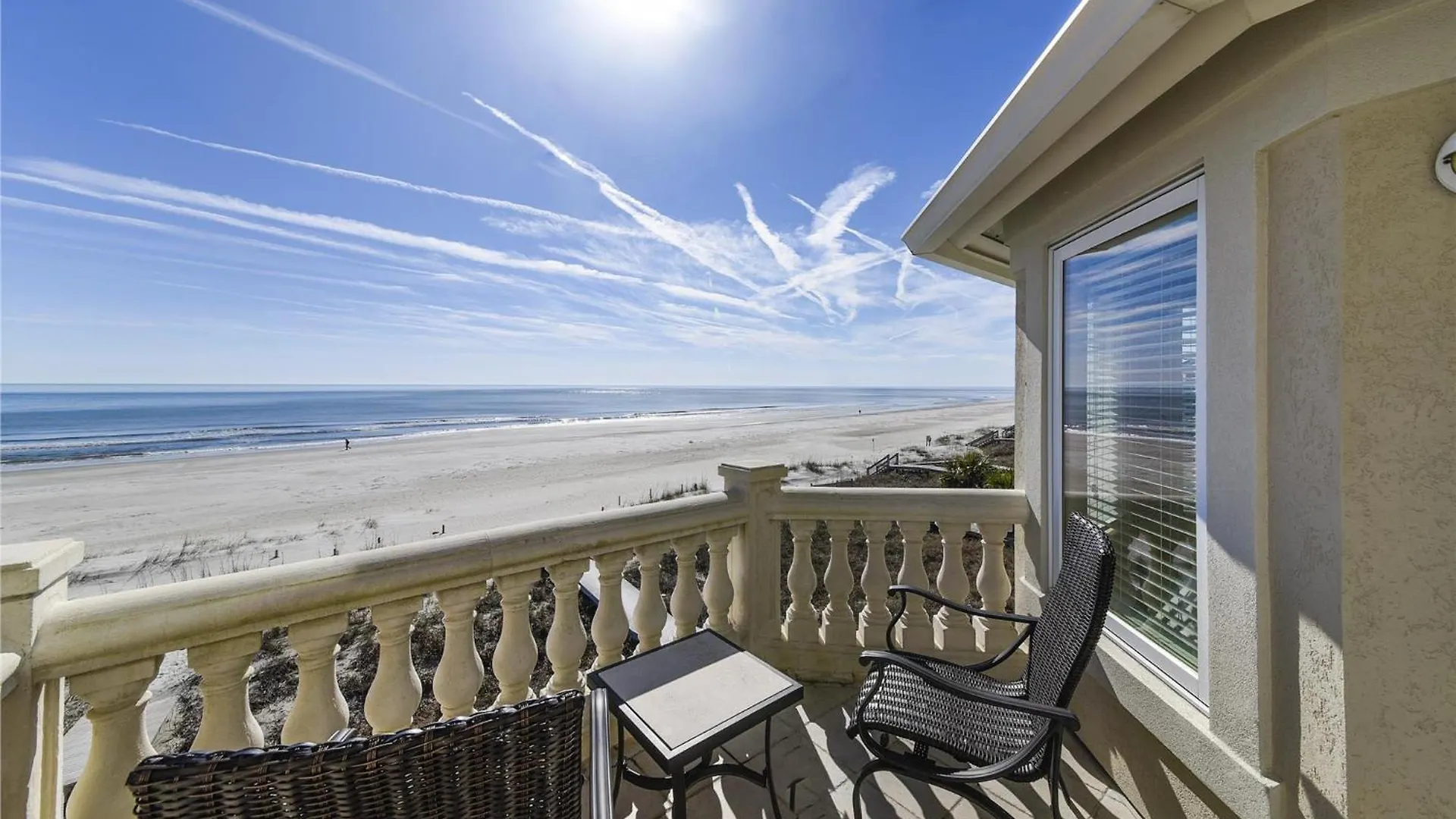 14 Collier Road- Oceanfront, Private Pool, Free Activities Included