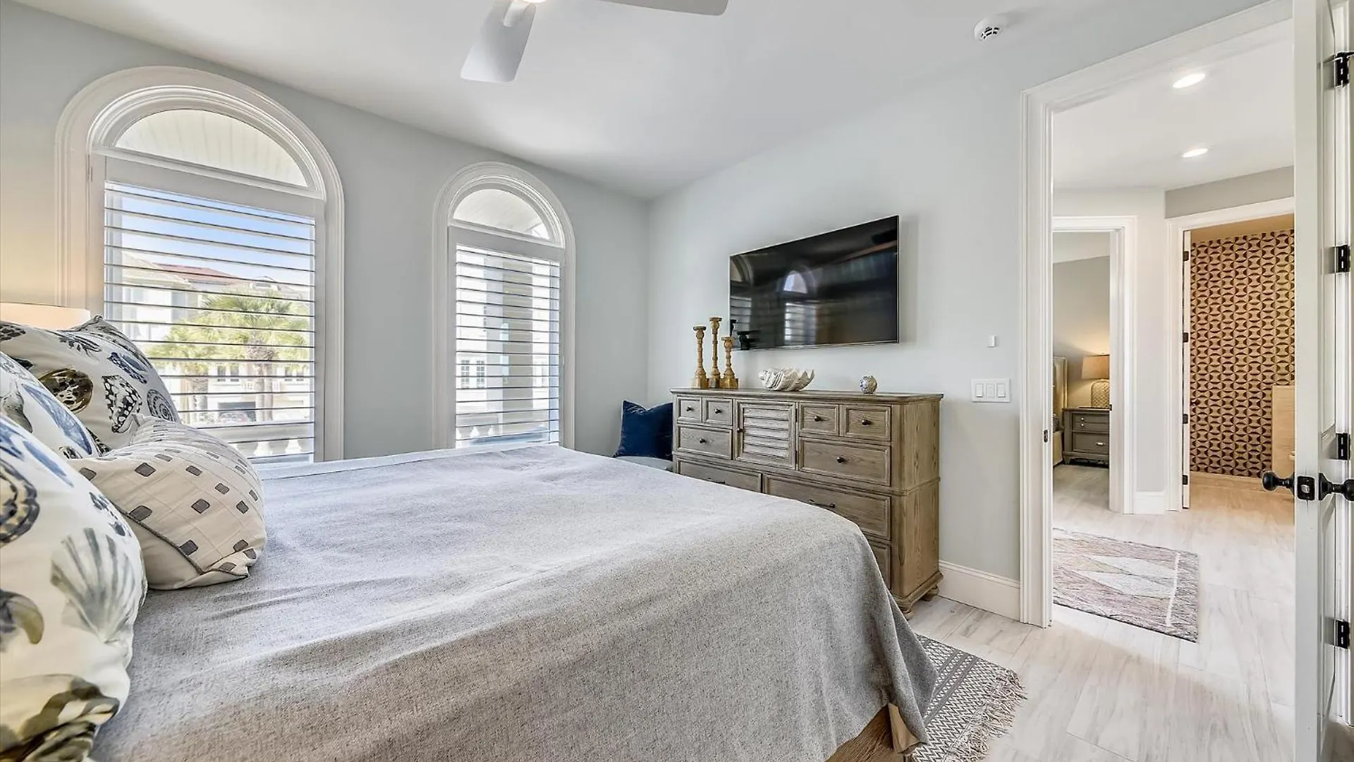 14 Collier Road- Oceanfront, Private Pool, Free Activities Included *