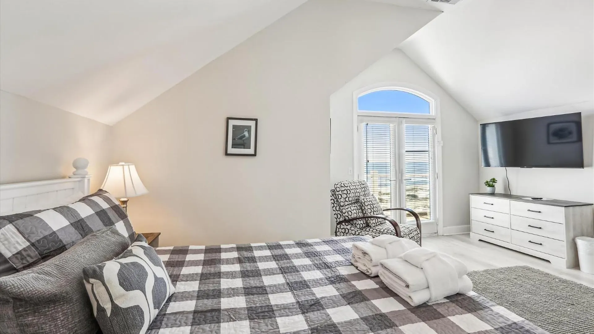 12 Collier Road- Oceanfront, Pool, Great For Large Groups, Free Activities Included * Хилтон-Хед-Айленд