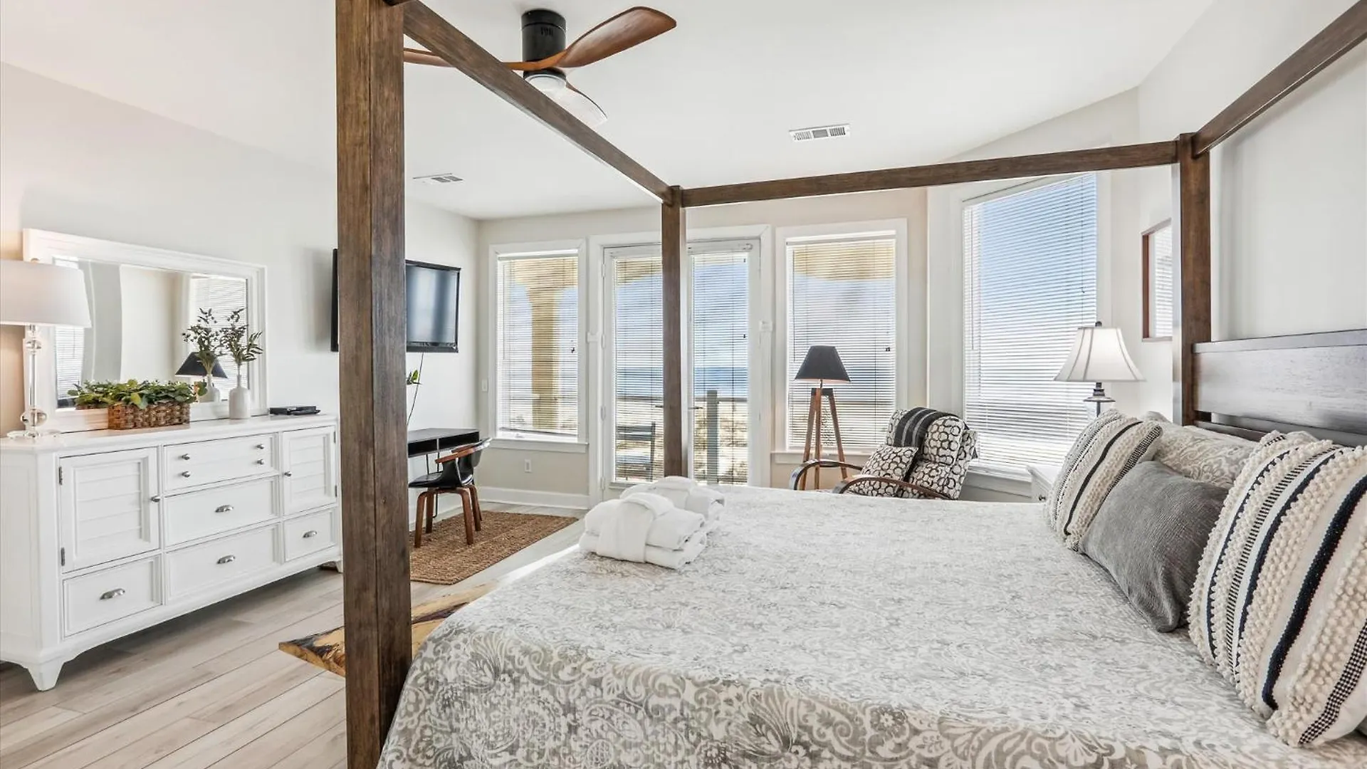 12 Collier Road- Oceanfront, Pool, Great For Large Groups, Free Activities Included *