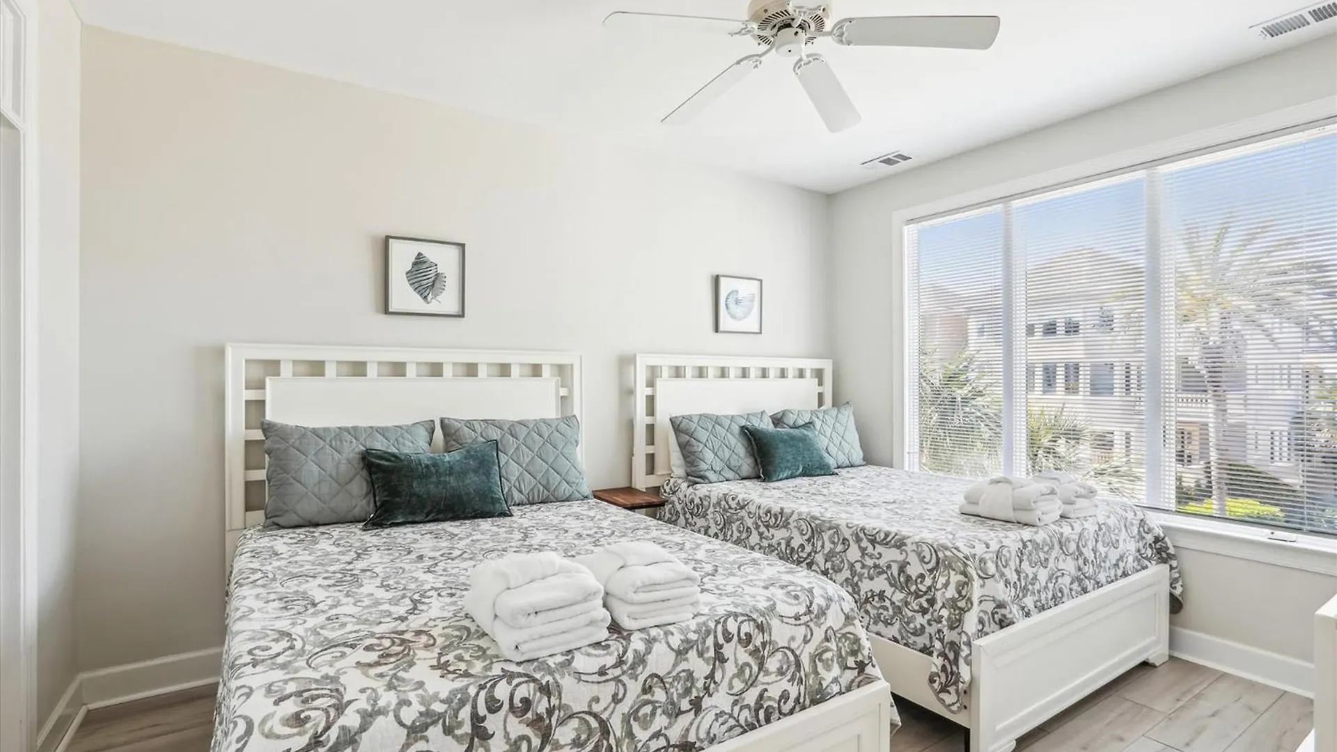 12 Collier Road- Oceanfront, Pool, Great For Large Groups, Free Activities Included