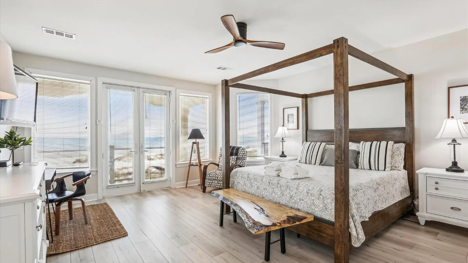 12 Collier Road- Oceanfront, Pool, Great For Large Groups, Free Activities Included Дом отдыха *