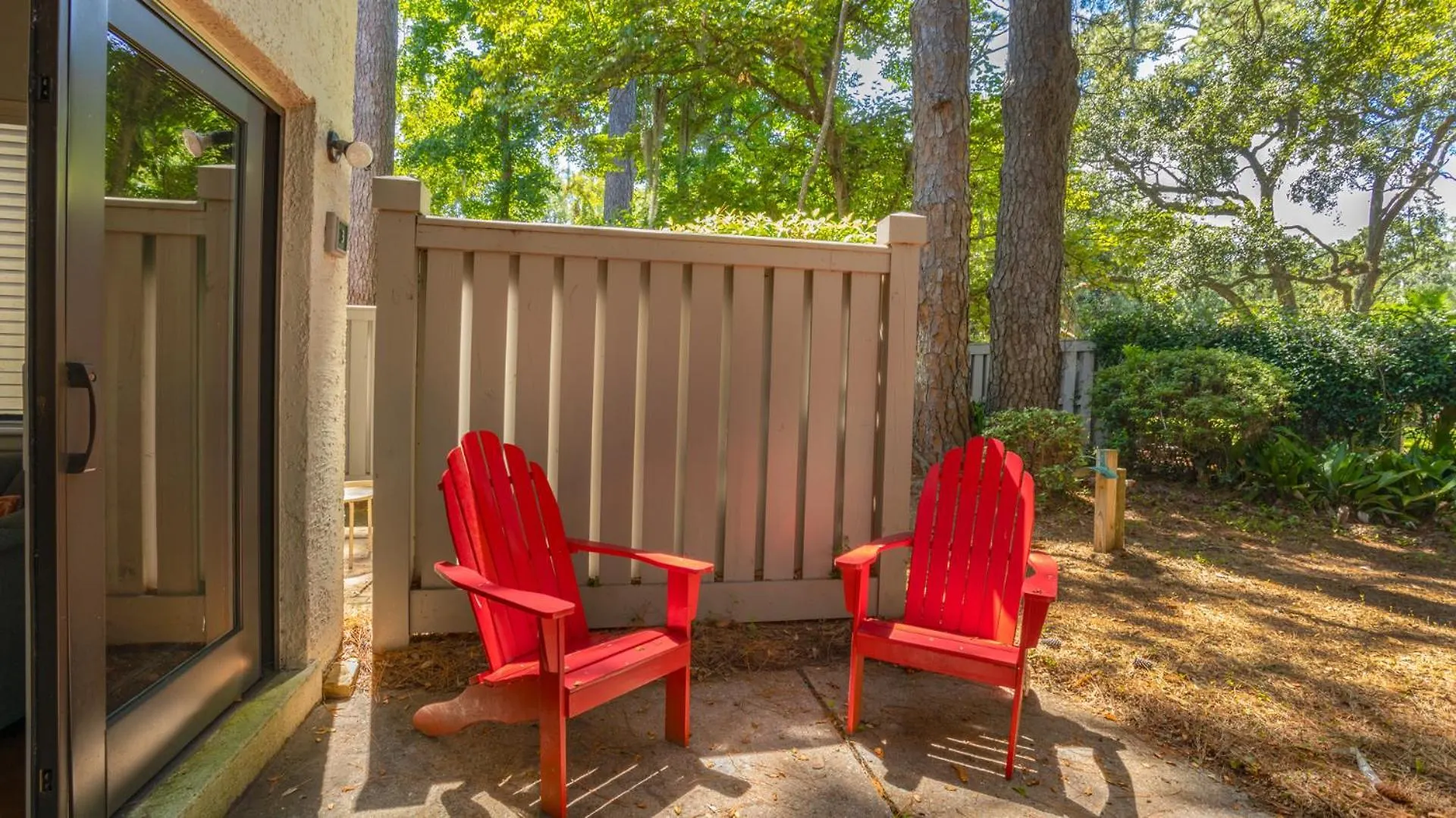 Walk To Beach, Pet Friendly, Homey *