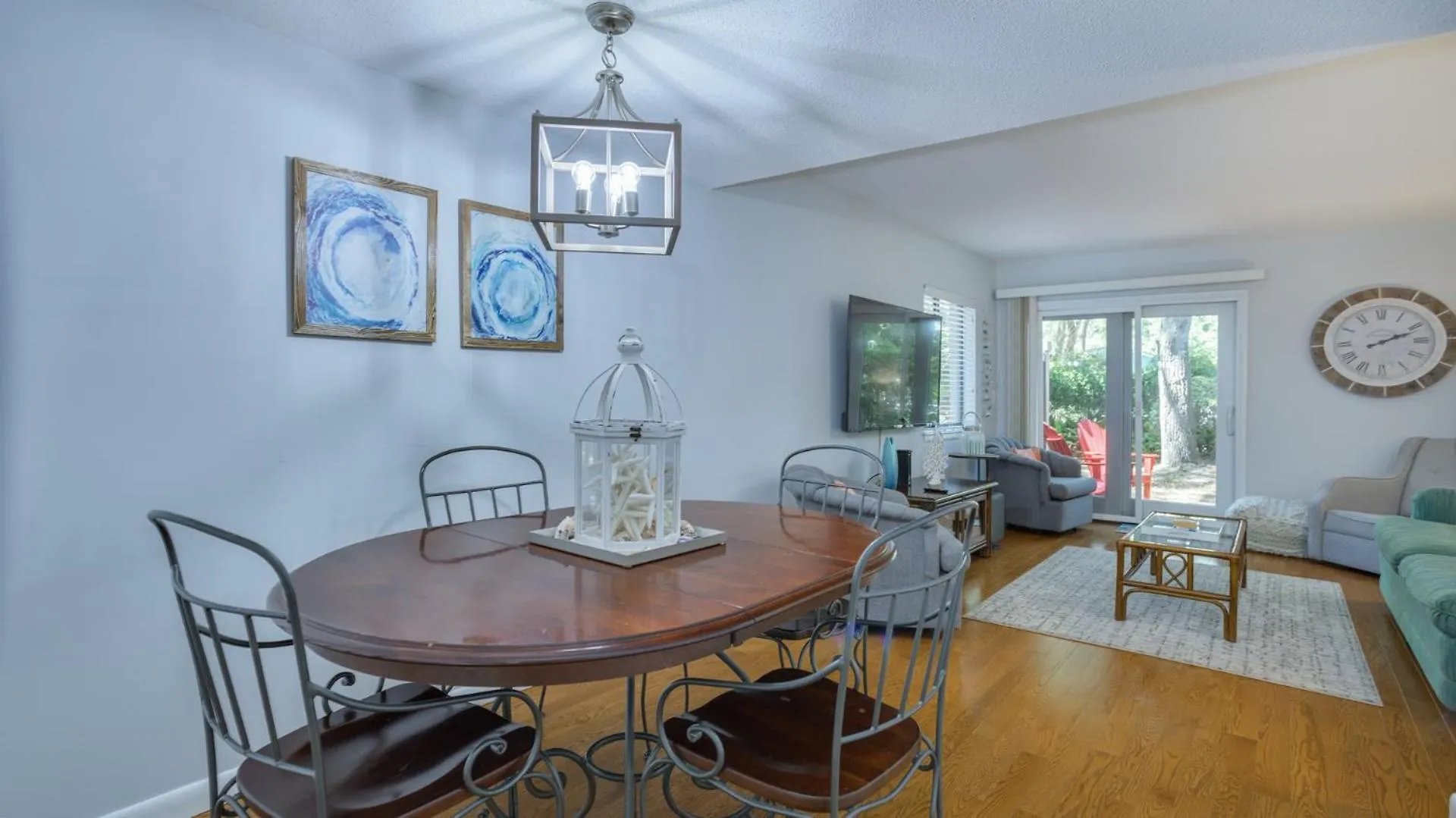 Walk To Beach, Pet Friendly, Homey Hilton Head Island