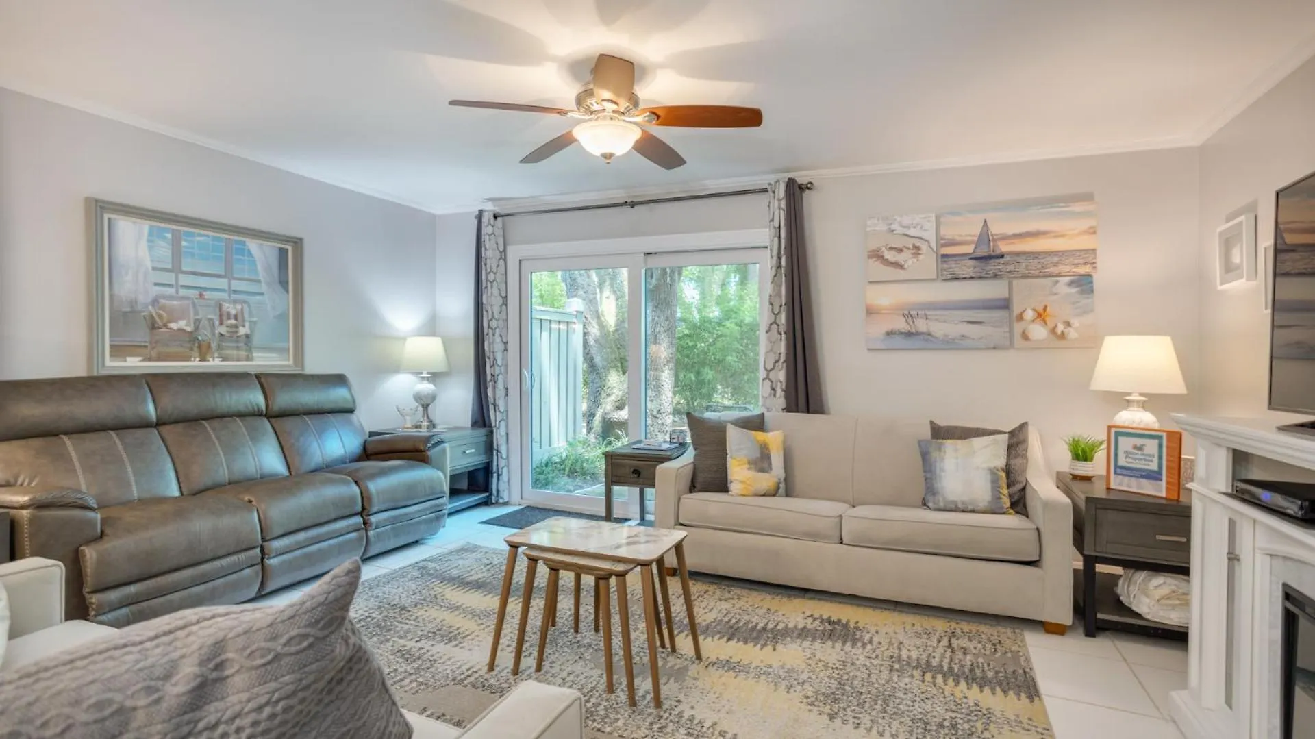 Pet Friendly, Private Deck, Coastal *