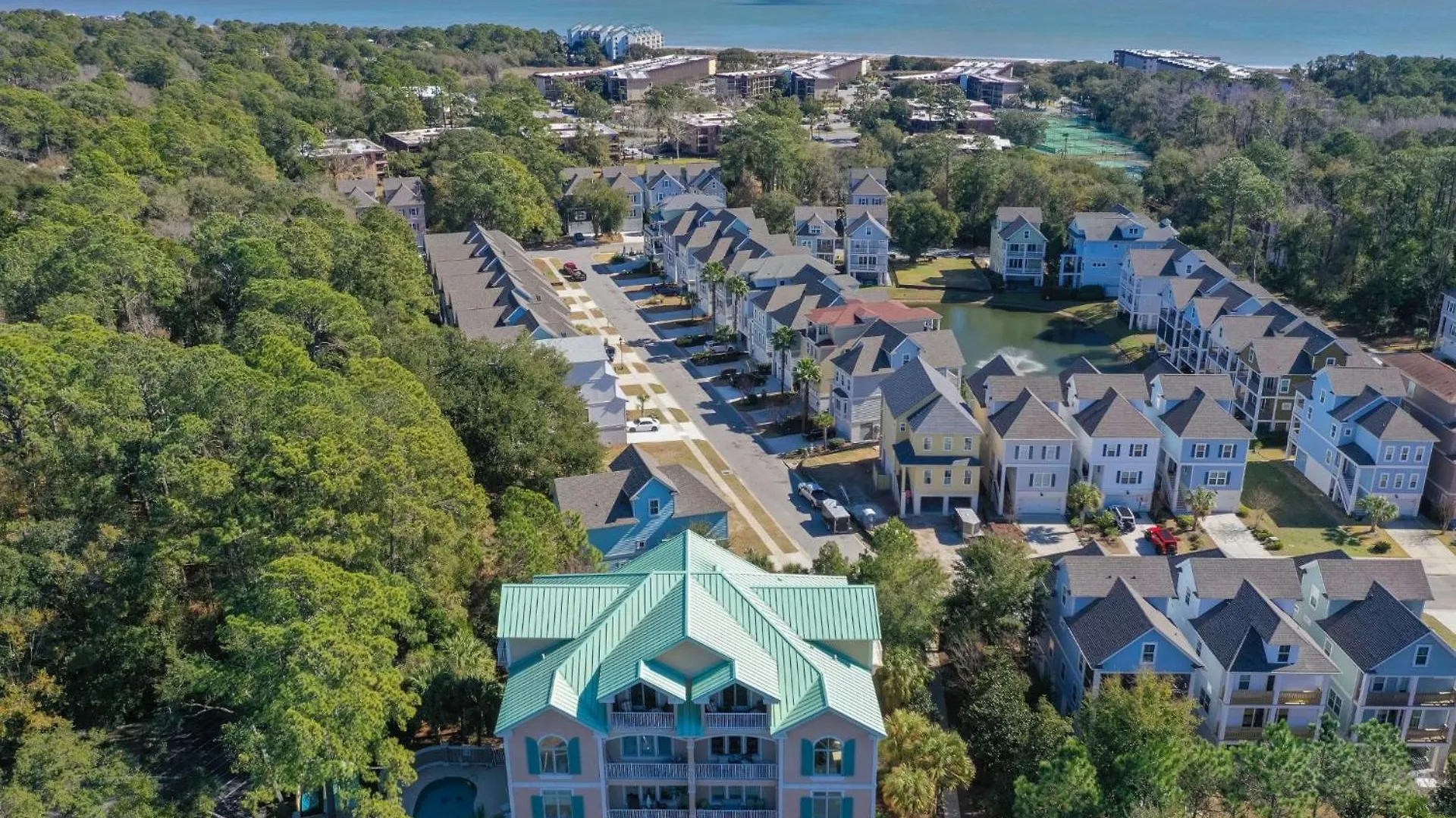 Family Getaway, Walk To Beach, Balcony Villa Hilton Head Island