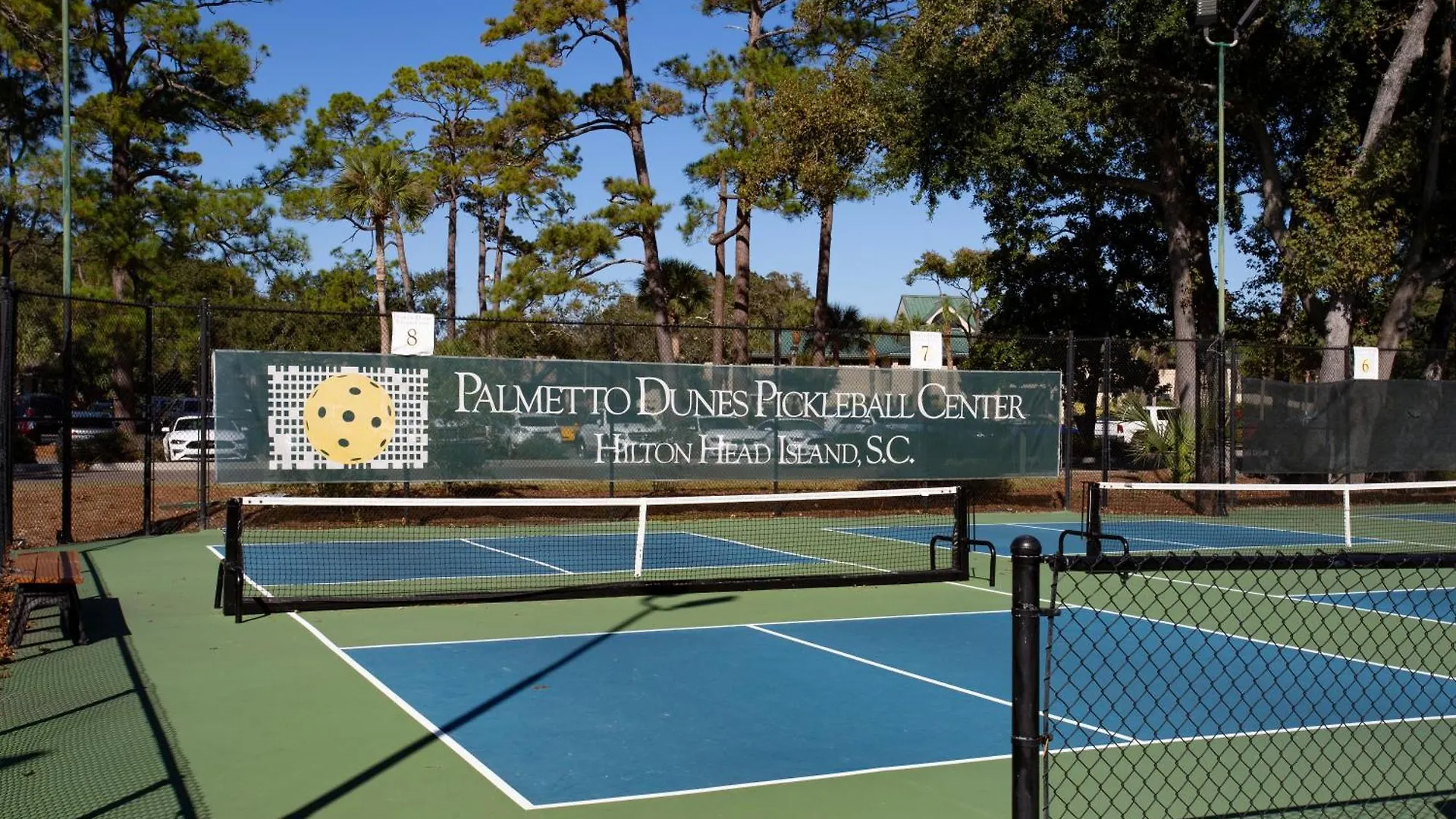 Grill, Lagoon, Complex Pool * Hilton Head Island