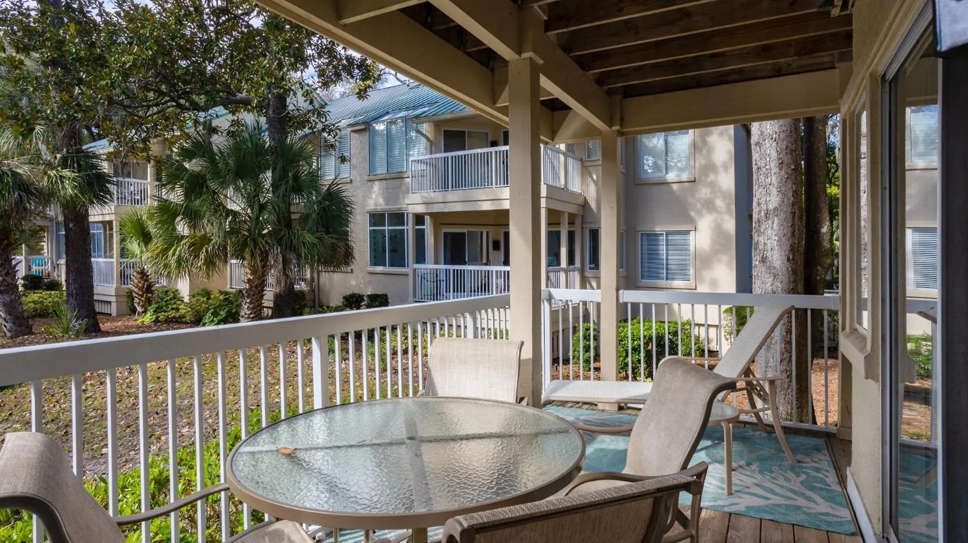 Getaway, Walk To Beach, Deck Vila