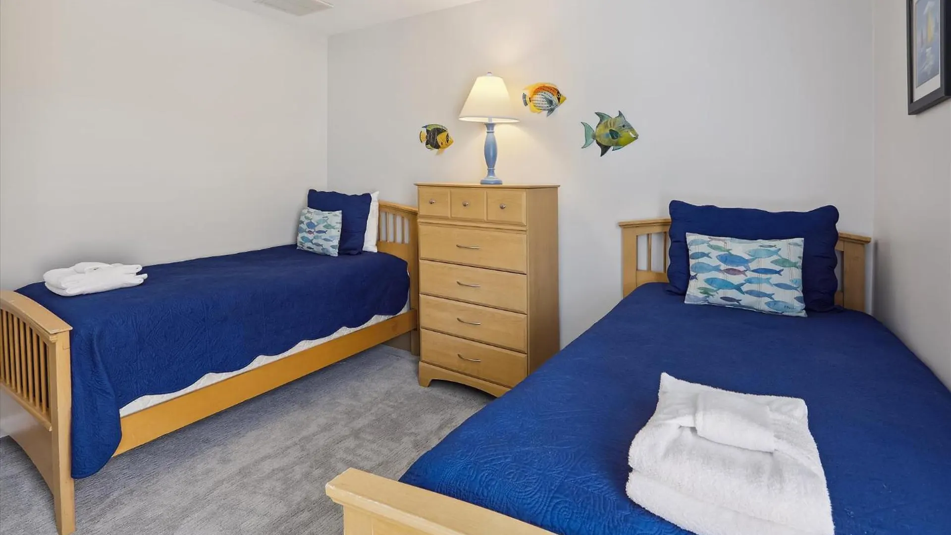 41 Bradley- Private Pool, Newly Updated, Quick Walk To Beach! Free Activities Included Holiday home