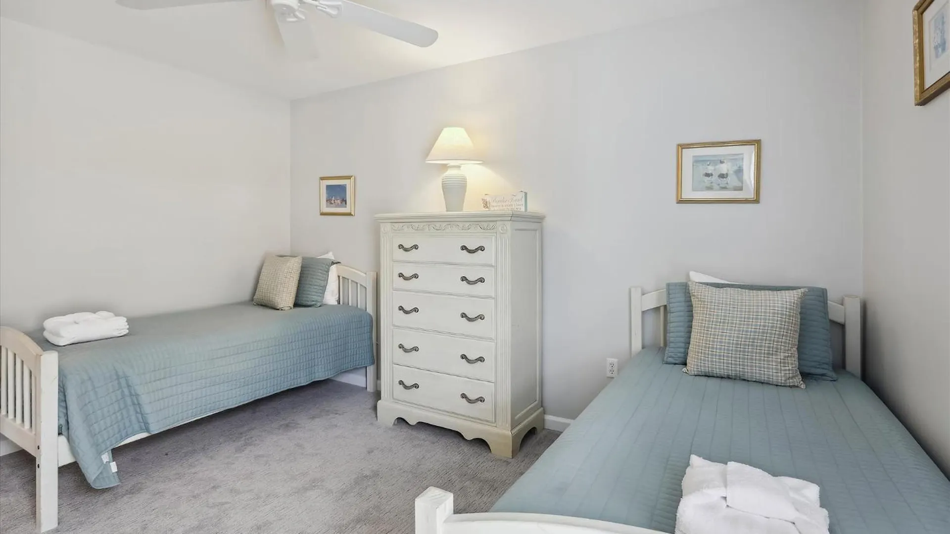 41 Bradley- Private Pool, Newly Updated, Quick Walk To Beach! Free Activities Included Holiday home *