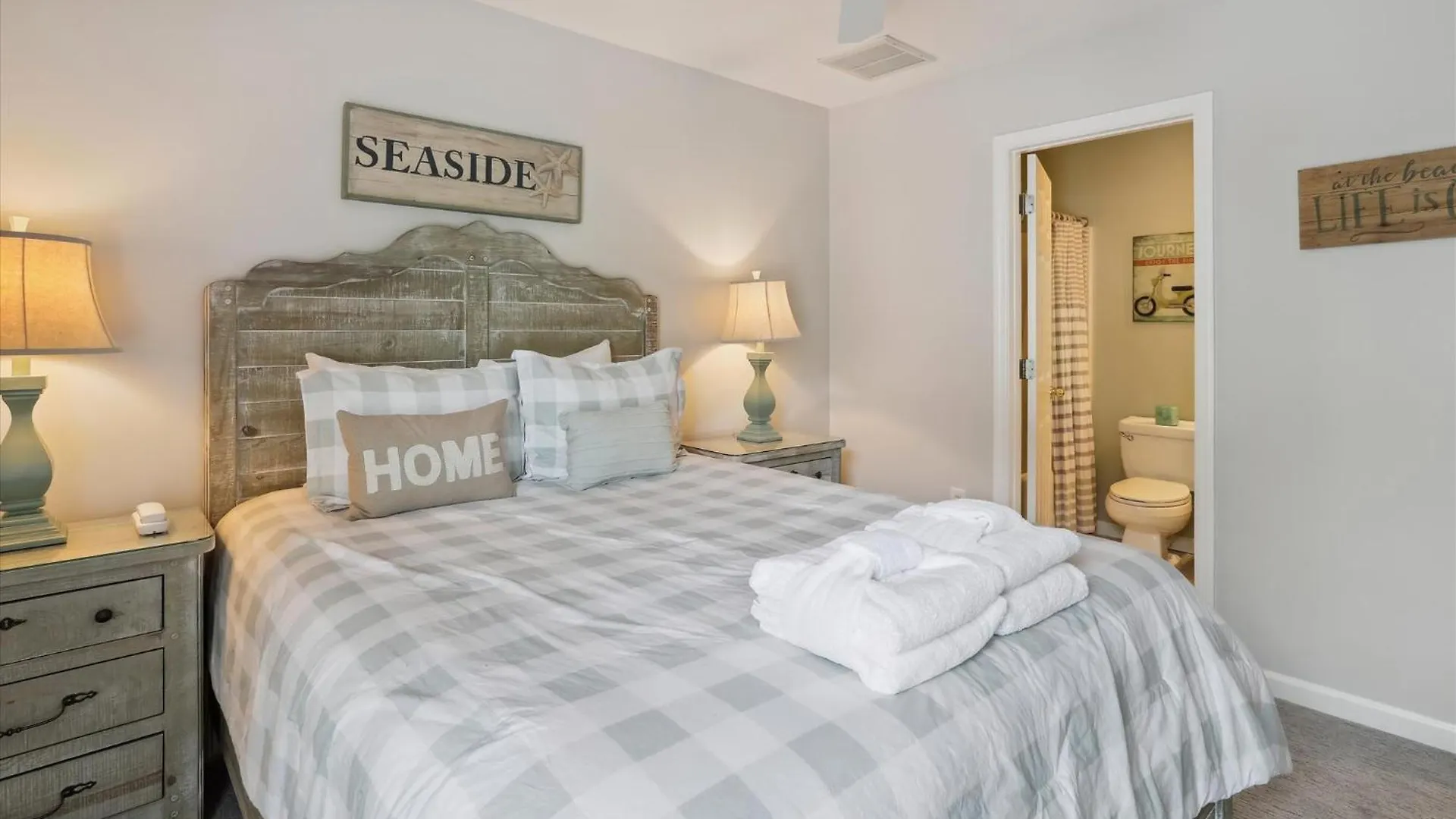 41 Bradley- Private Pool, Newly Updated, Quick Walk To Beach! Free Activities Included Holiday home Hilton Head Island