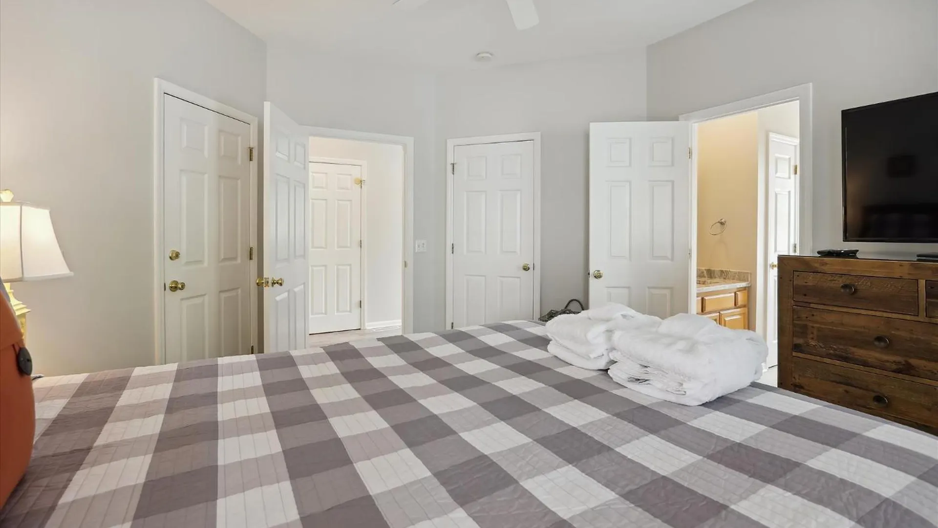Holiday home 41 Bradley- Private Pool, Newly Updated, Quick Walk To Beach! Free Activities Included Hilton Head Island