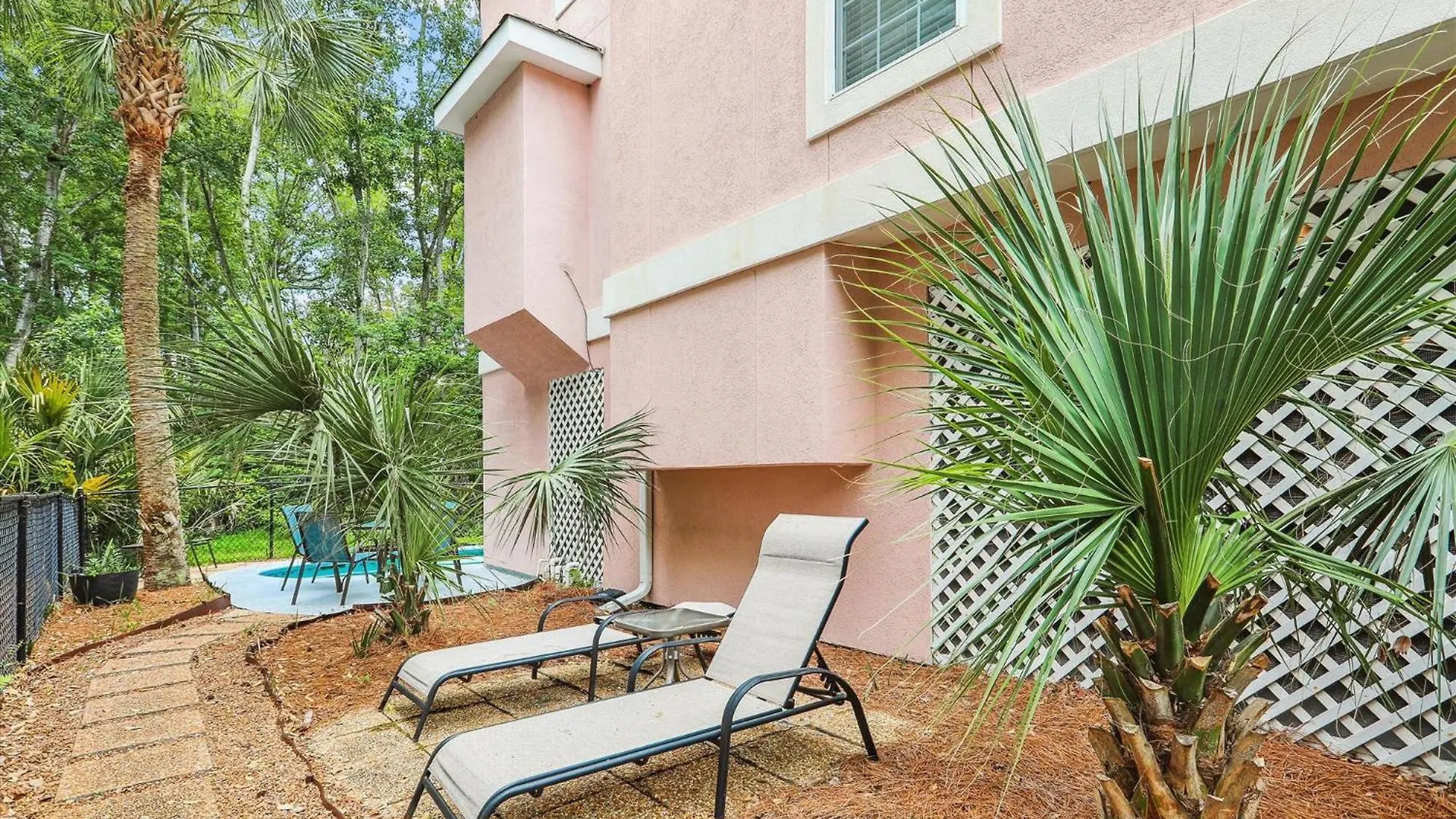 41 Bradley- Private Pool, Newly Updated, Quick Walk To Beach! Free Activities Included
