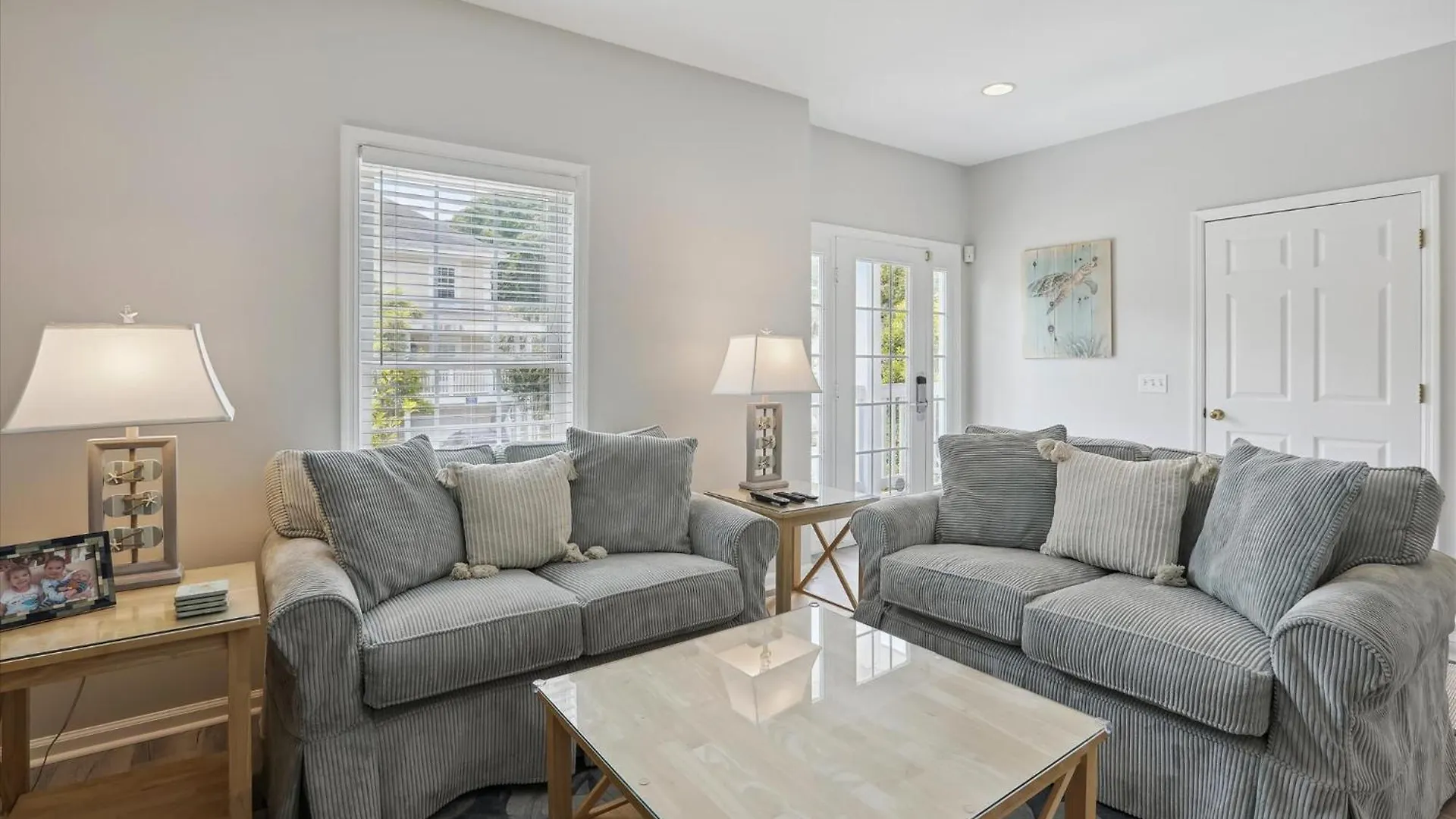 41 Bradley- Private Pool, Newly Updated, Quick Walk To Beach! Free Activities Included Holiday home