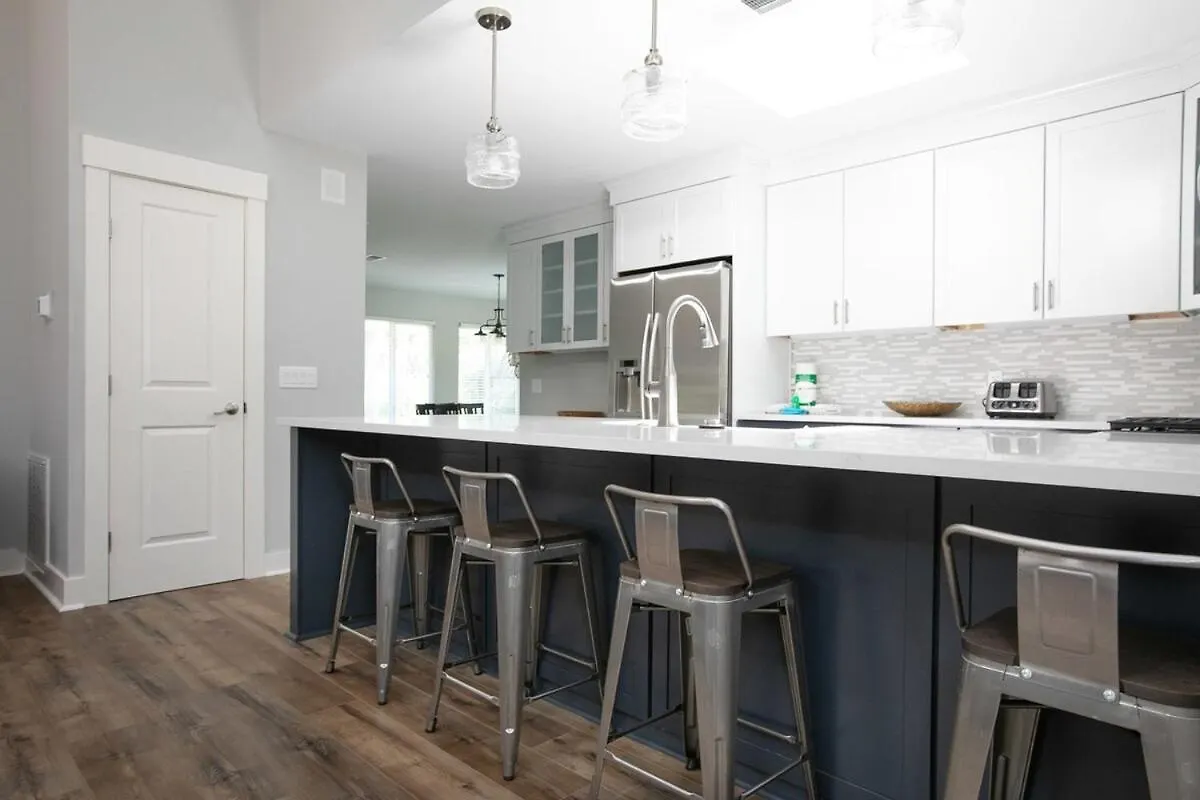 Steps To 3 Bed 2 Bath With Private Pool * הילטון הד איילנד