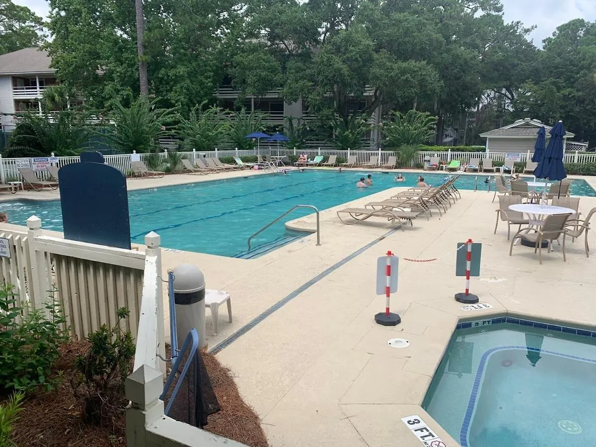 Walk To Folly Field 2 Bed 2 Bath Golf View