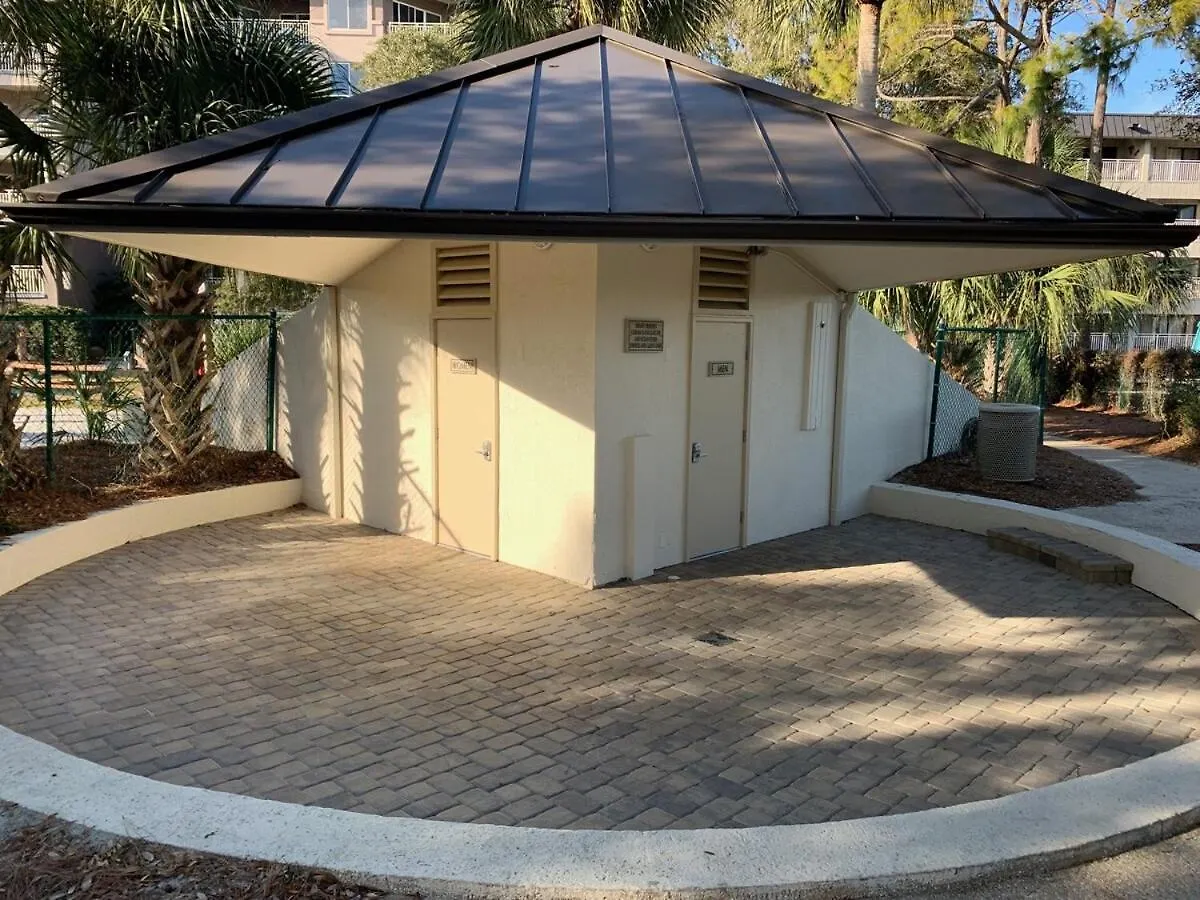 Updated 2 Bd 2 Ba Just Steps 2 * Hilton Head Island